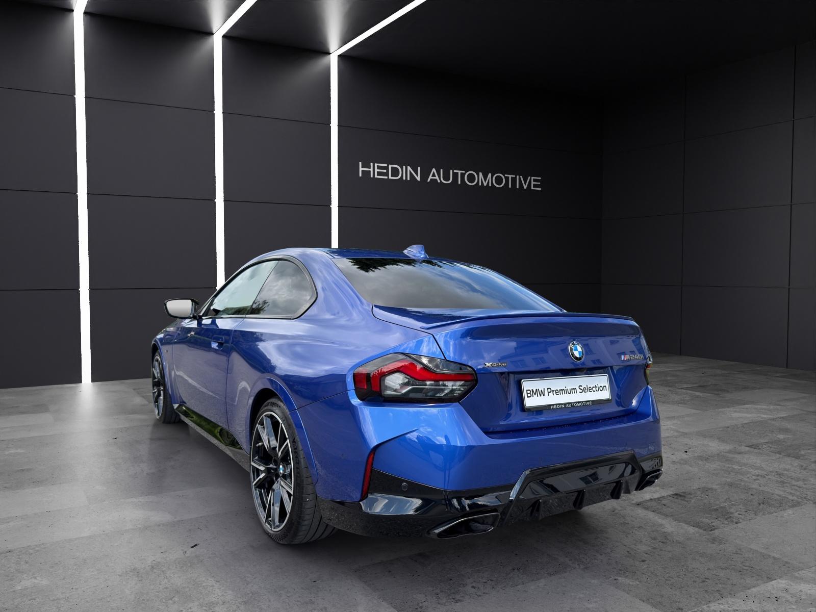 BMW M240i xDrive Coupé-image-3