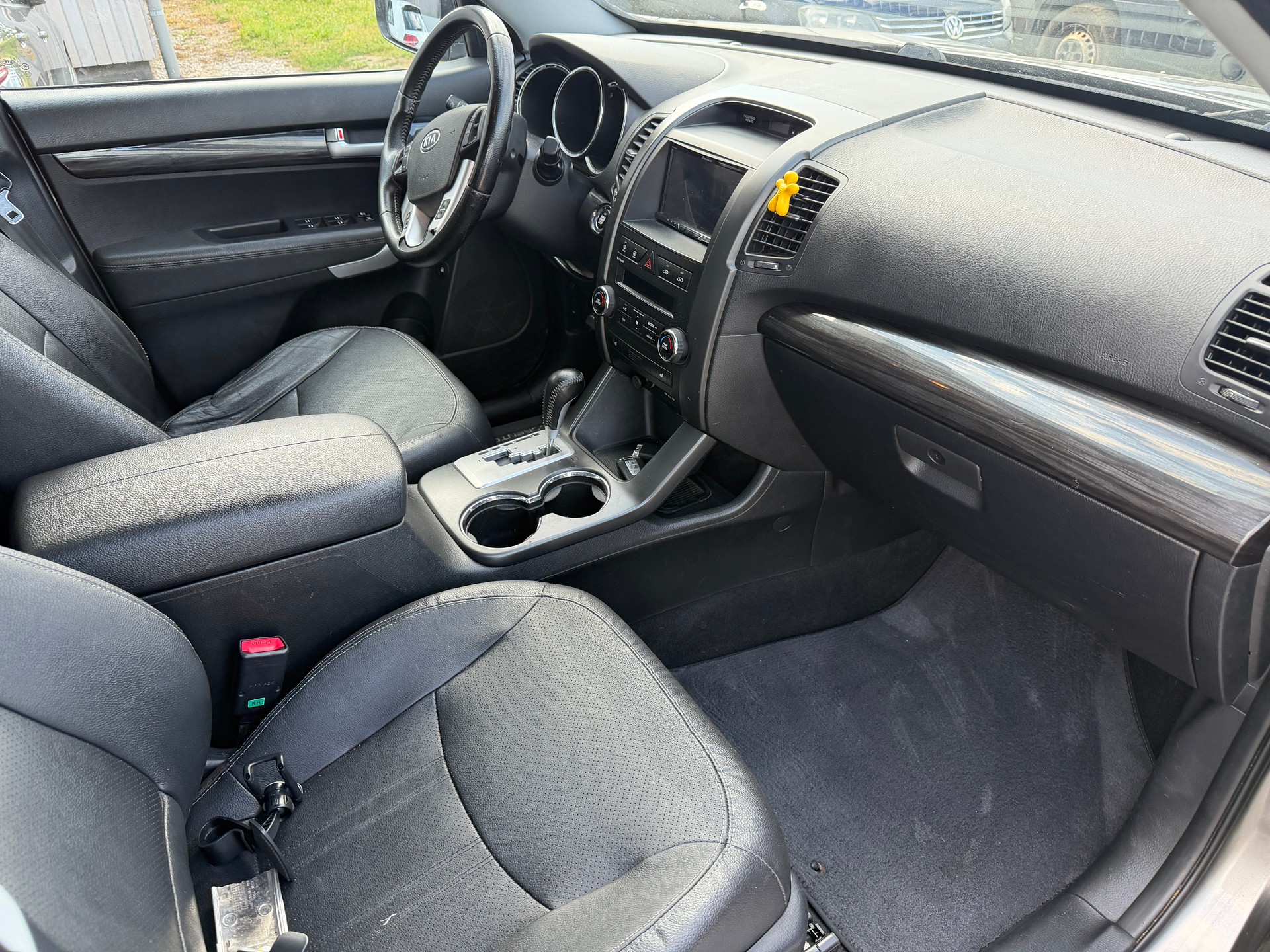 KIA Sorento 2.2 CRDI Trend Automatic-image-6