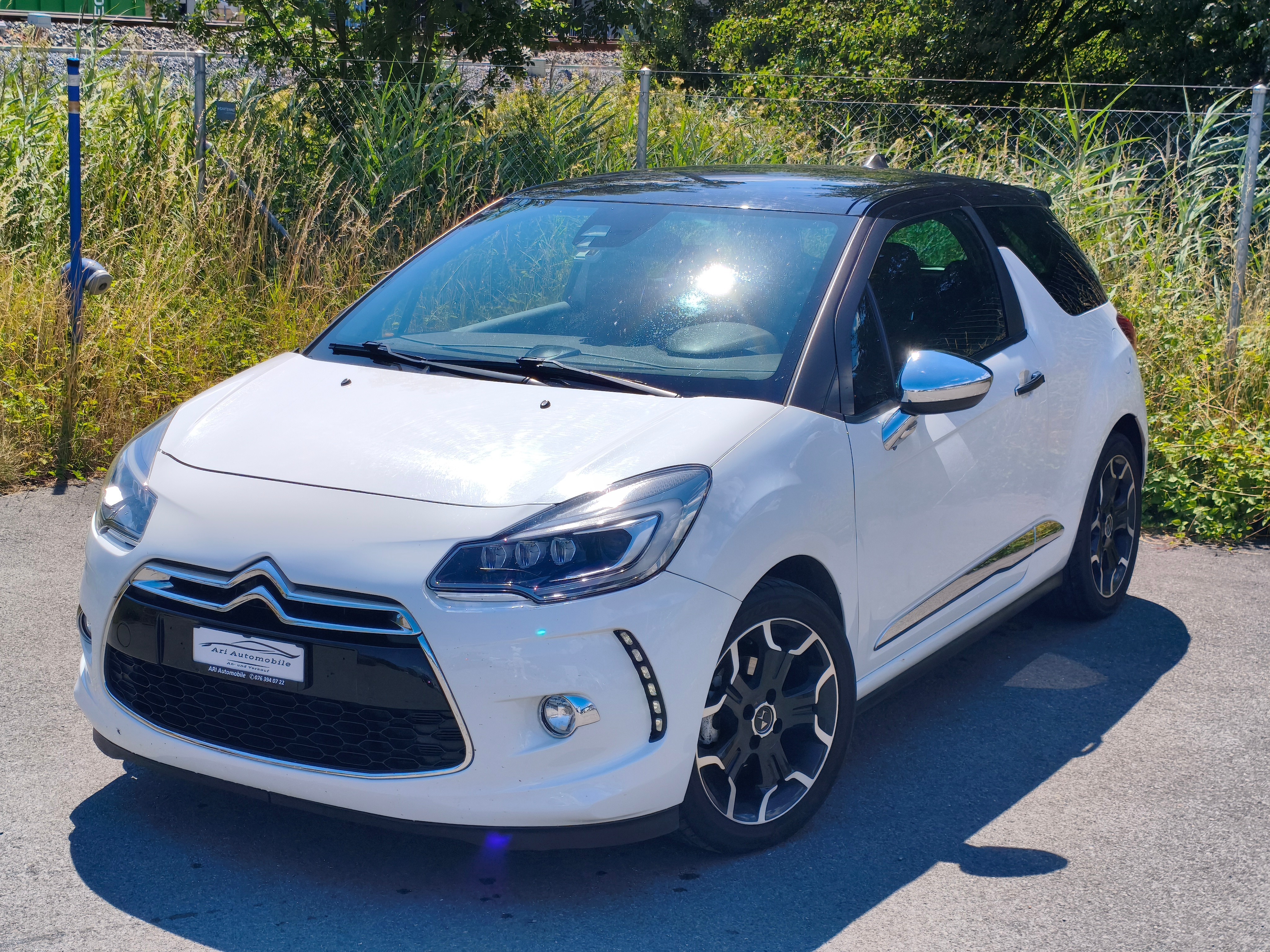 Car photo