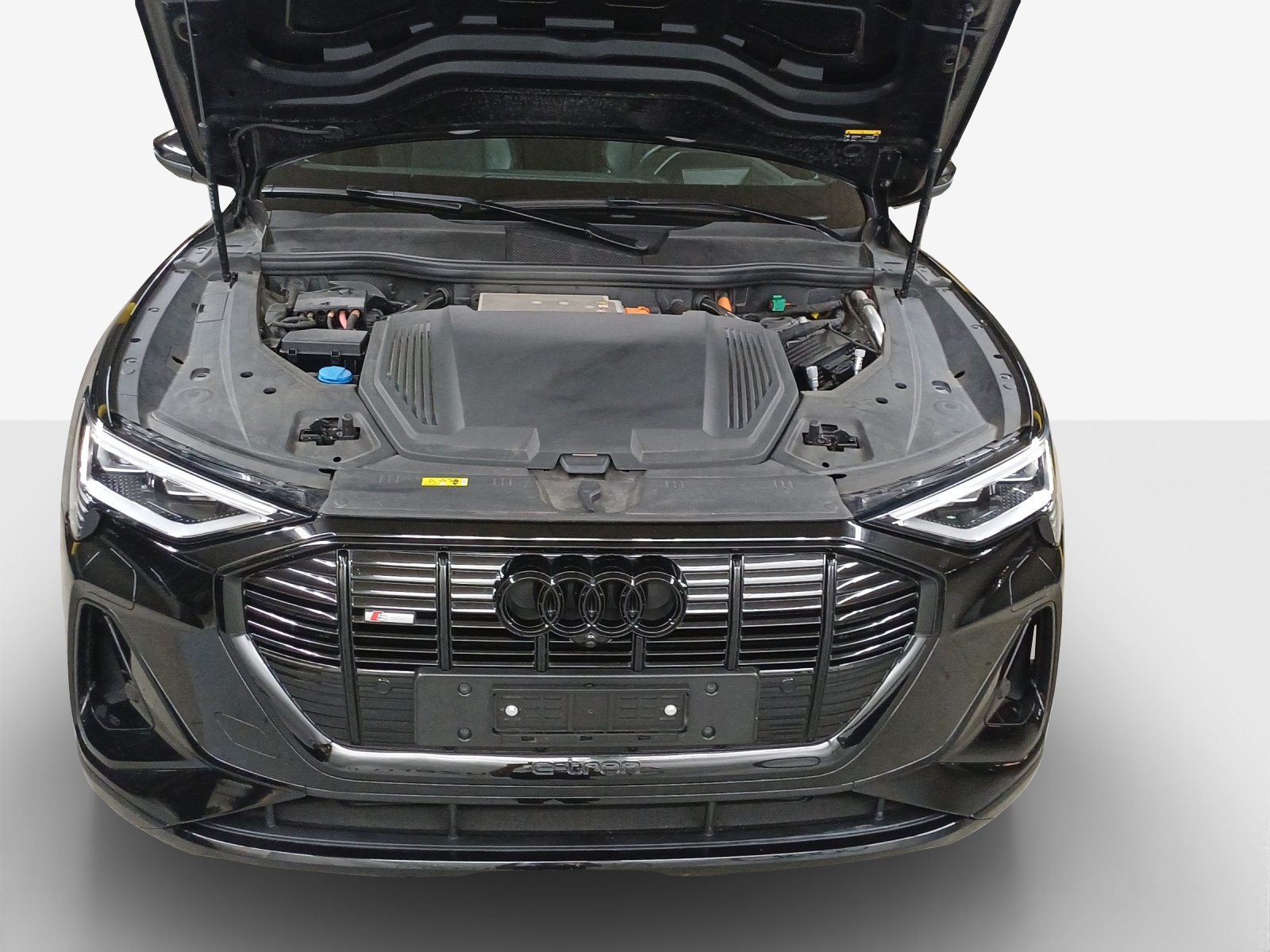 AUDI e-tron 55 S Line quattro-image-15