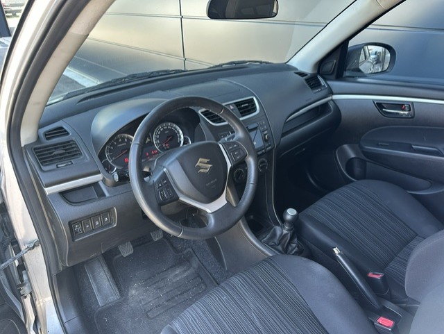 SUZUKI Swift 1.2i 16V Unico 4x4-image-6