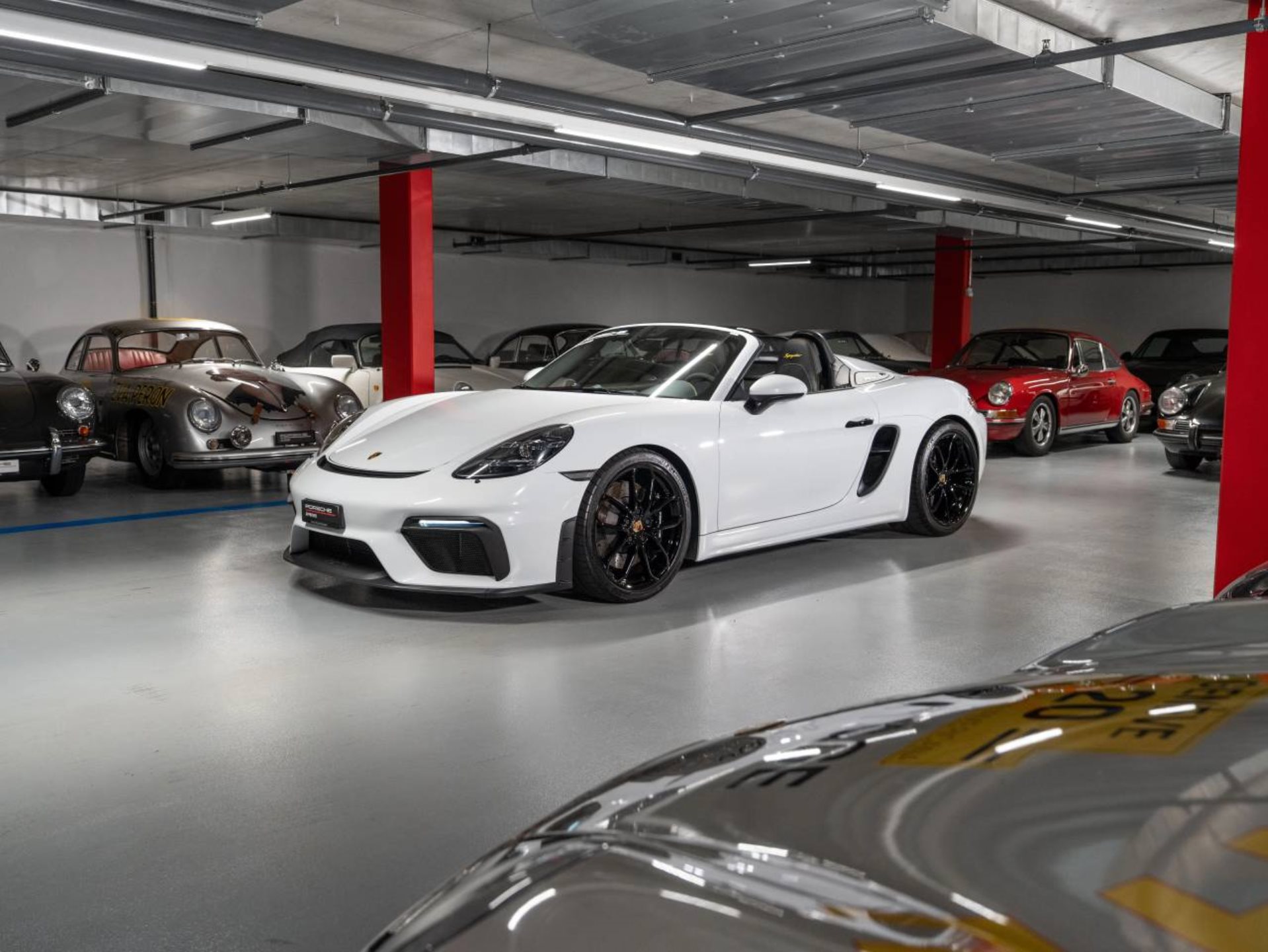 PORSCHE 718 Spyder-image-0