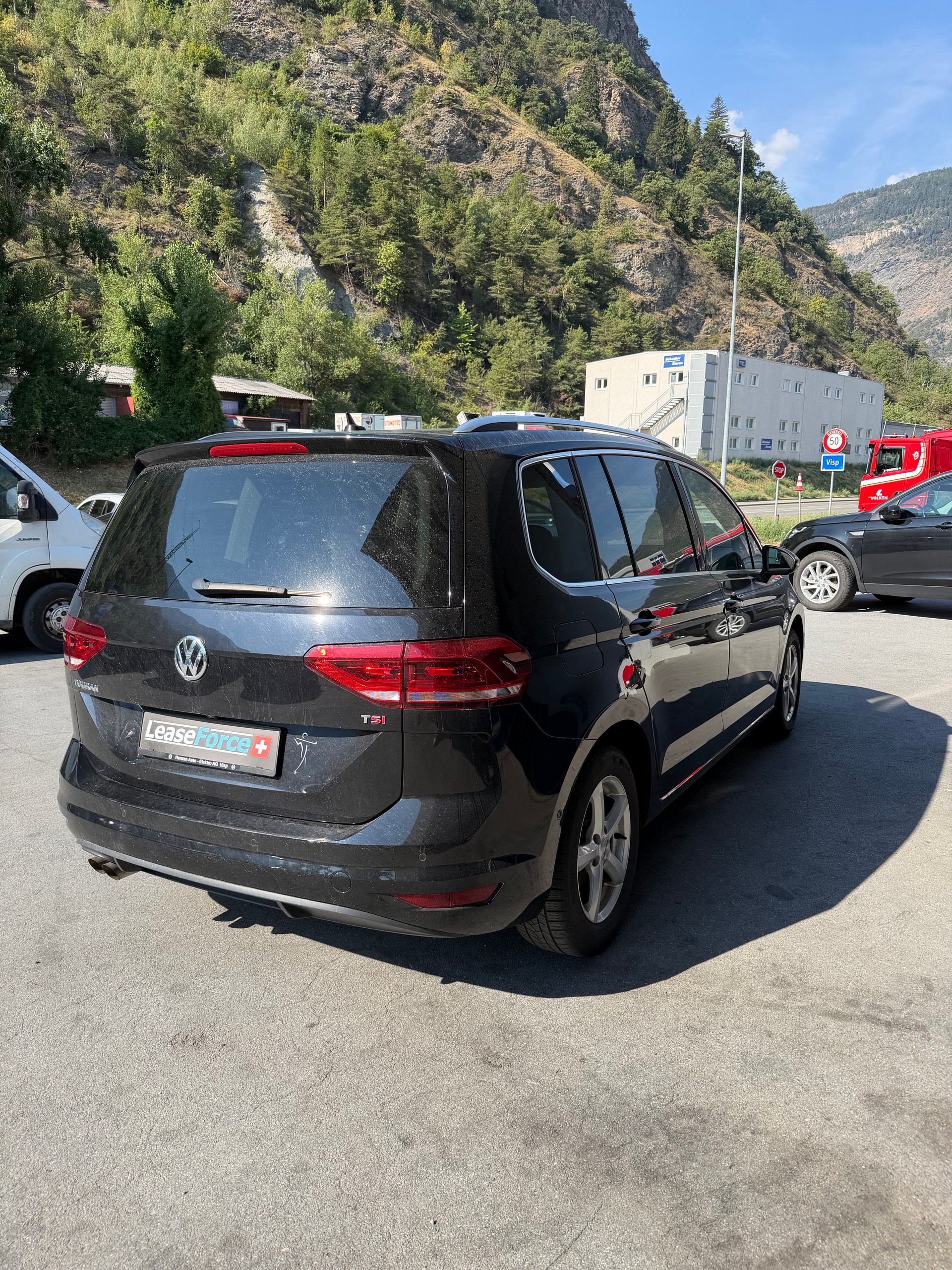 VW Touran 1.4 TSI BlueMotion Technology Highline-image-3
