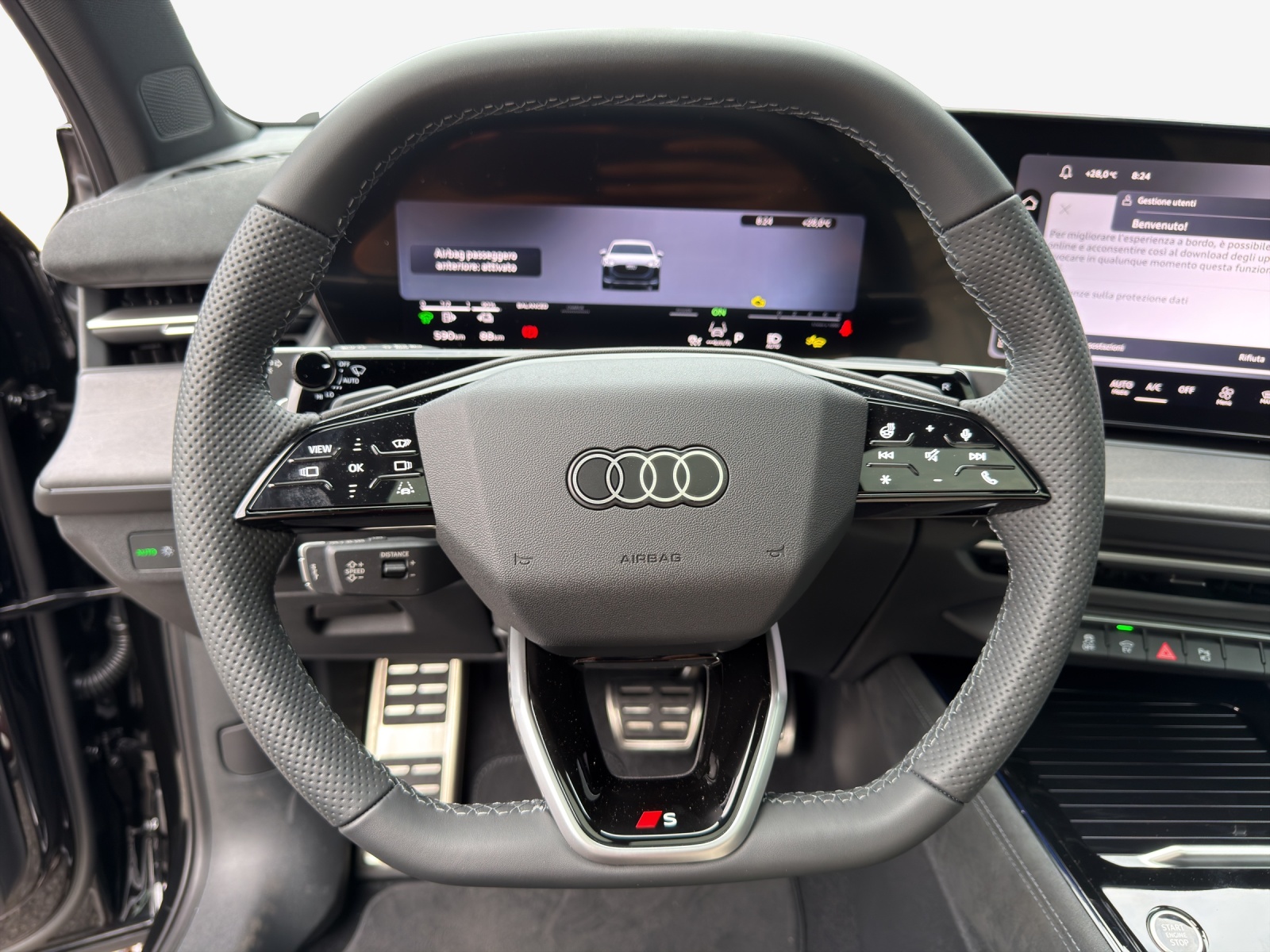 AUDI Q3 Sportback e-hybrid 200 kW S tronig-image-9