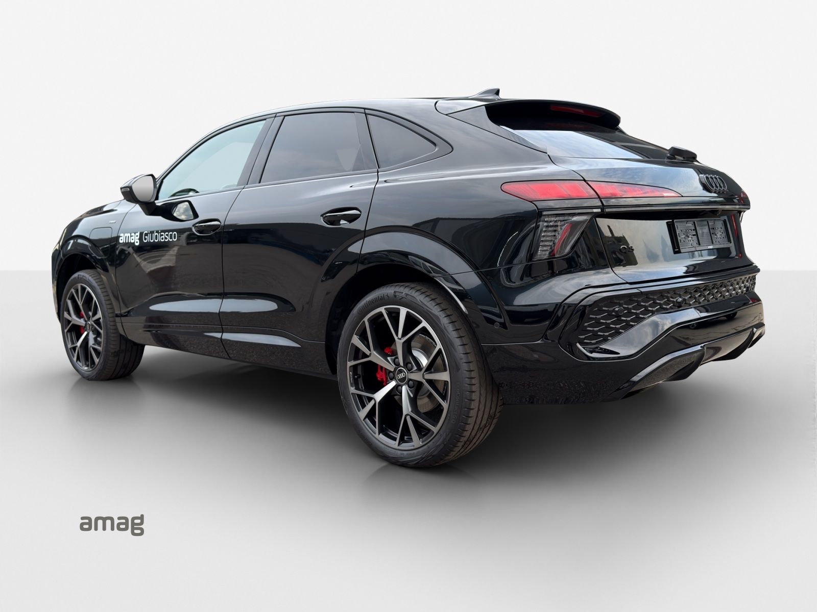 AUDI Q3 Sportback e-hybrid 200 kW S tronig-image-2