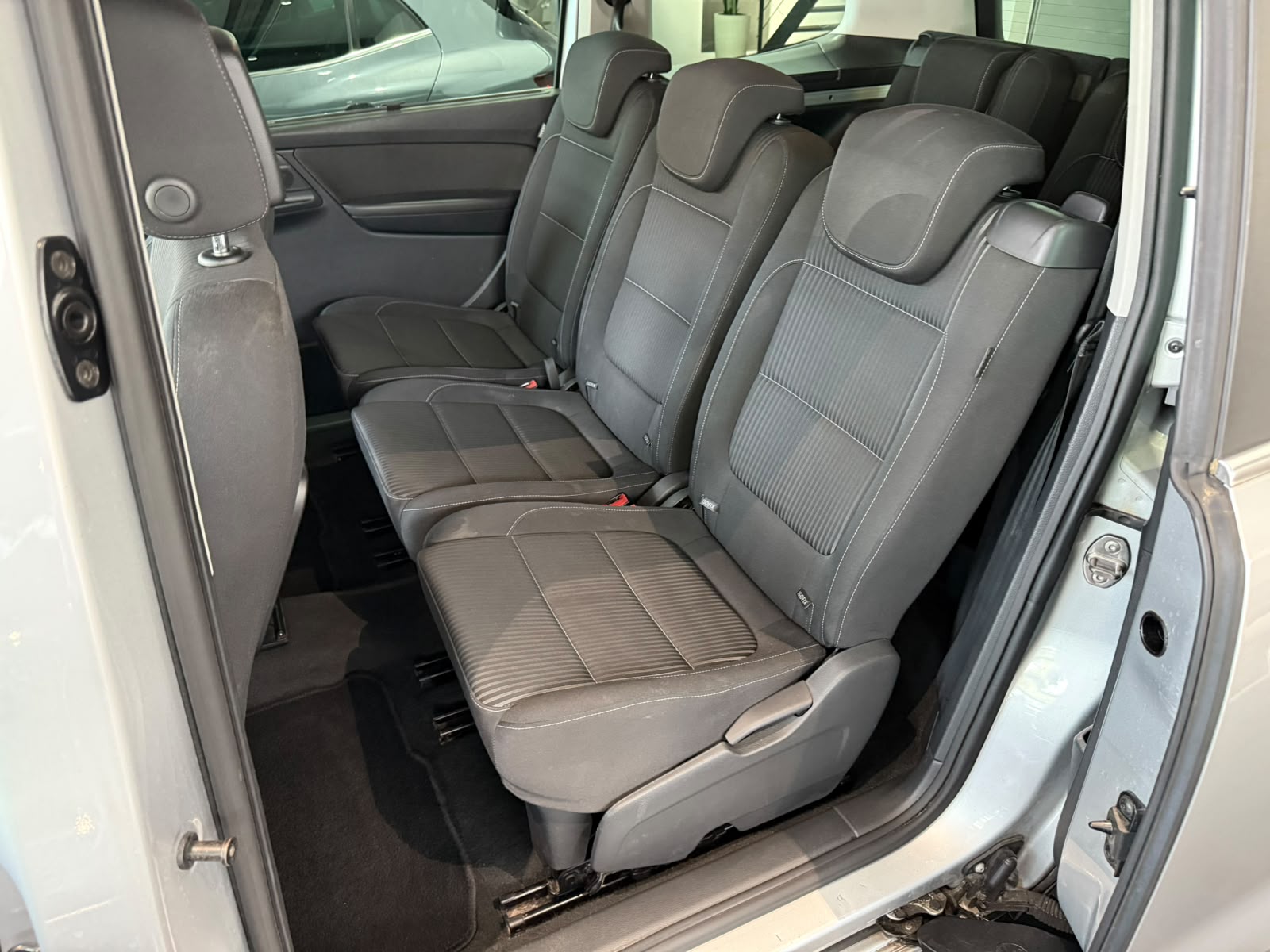 SEAT Alhambra 2.0 TDI E_Ecomotive Style-image-9