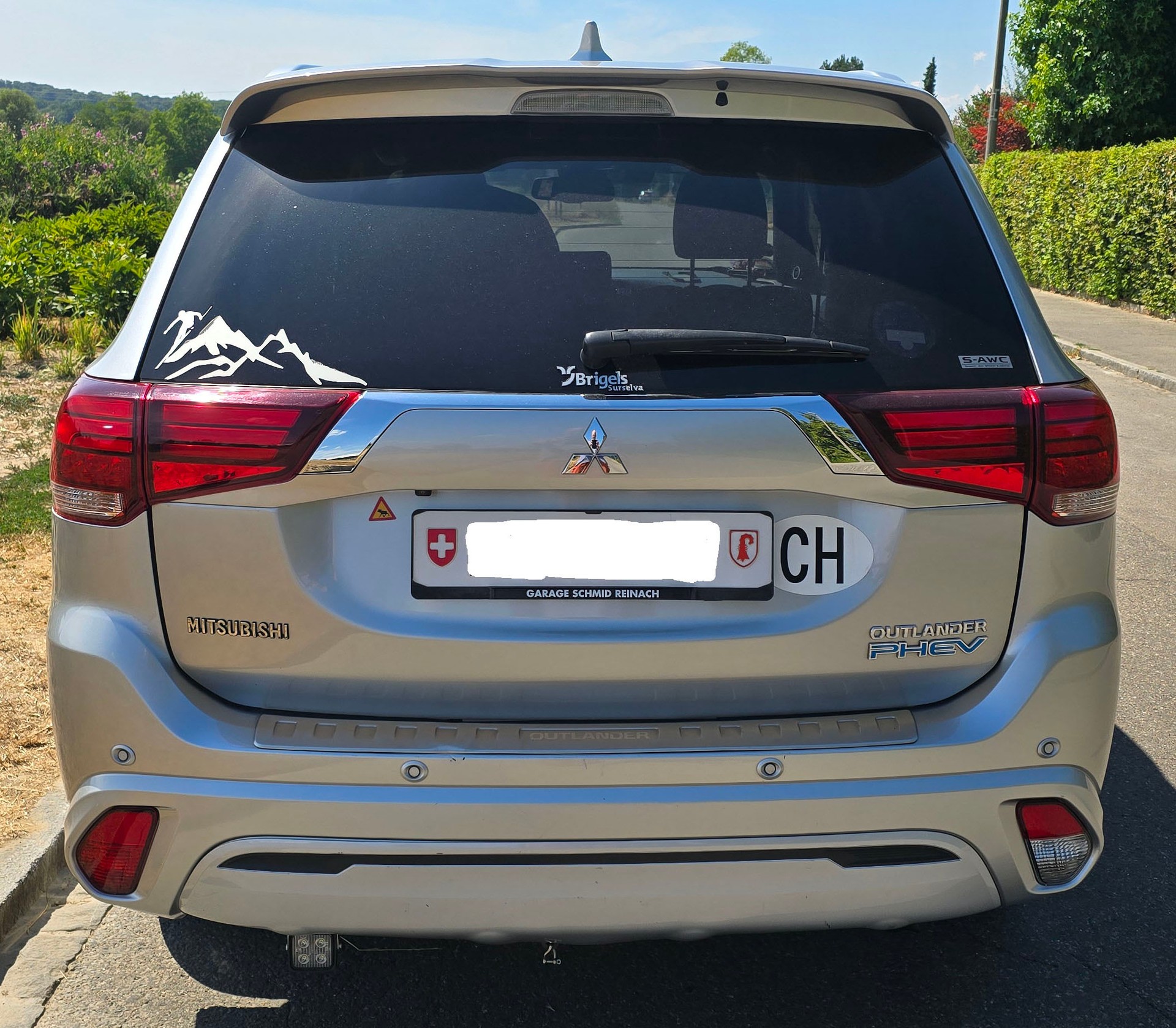 MITSUBISHI 2.4 PHEV Diamond-image-0
