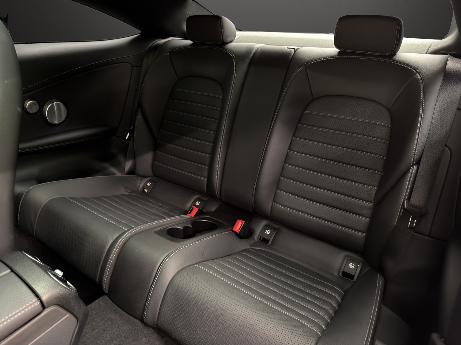 MERCEDES-BENZ C 400 AMG Line 4Matic-image-9