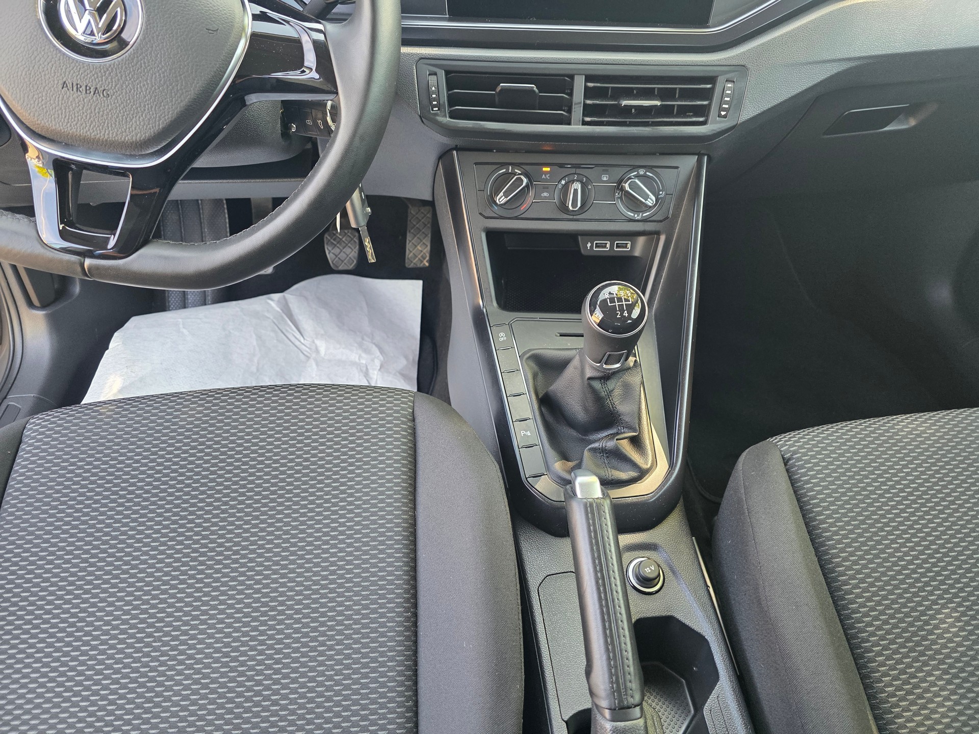 VW Polo 1.0 BMT Trendline-image-10