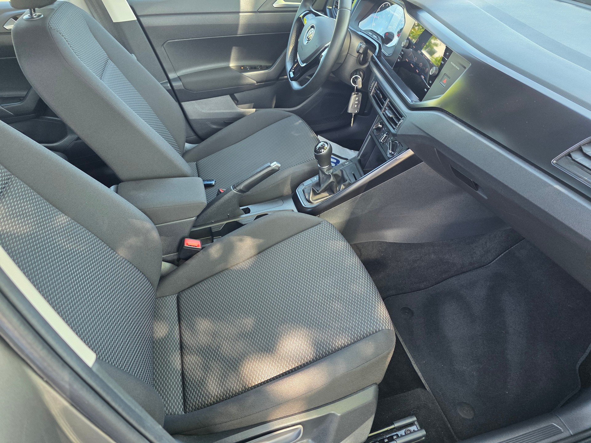VW Polo 1.0 BMT Trendline-image-16