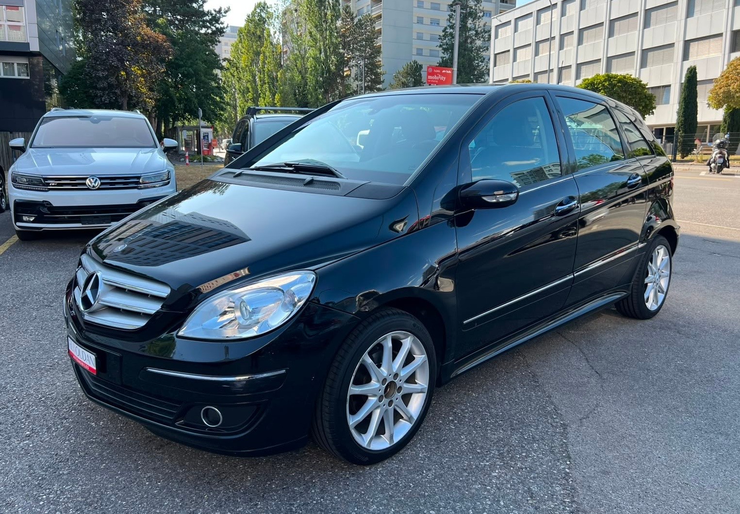 MERCEDES-BENZ B 170-image-0