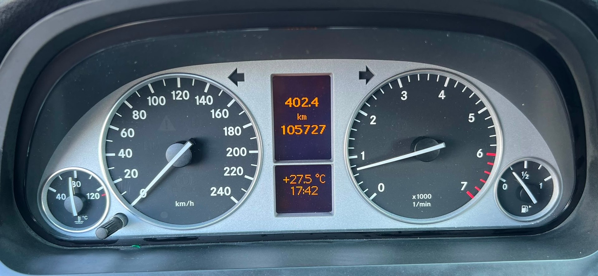 MERCEDES-BENZ B 170-image-9
