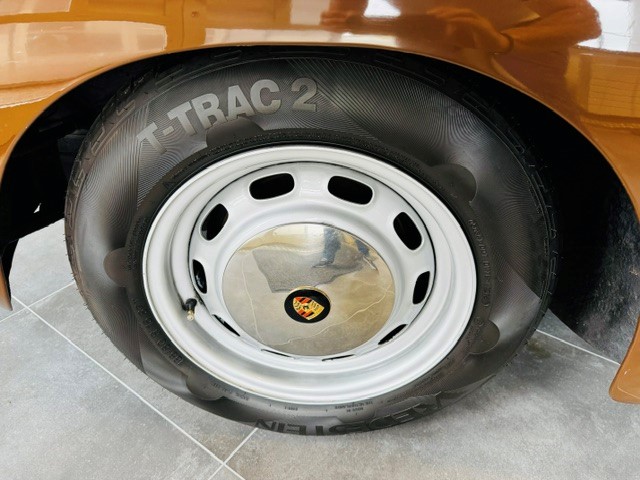 PORSCHE C-image-9