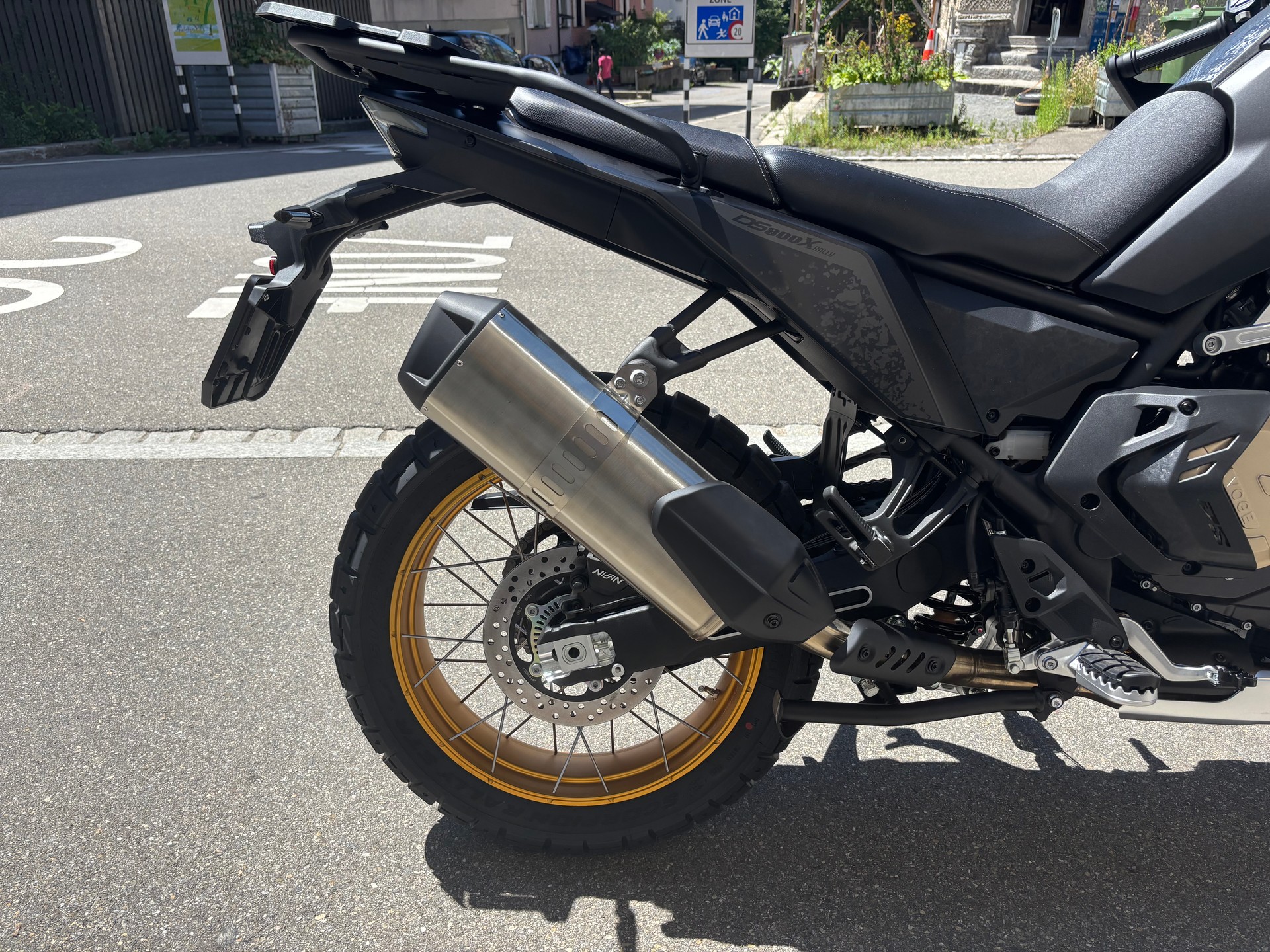 VOGE 800 DS Rally-showroom-element-2