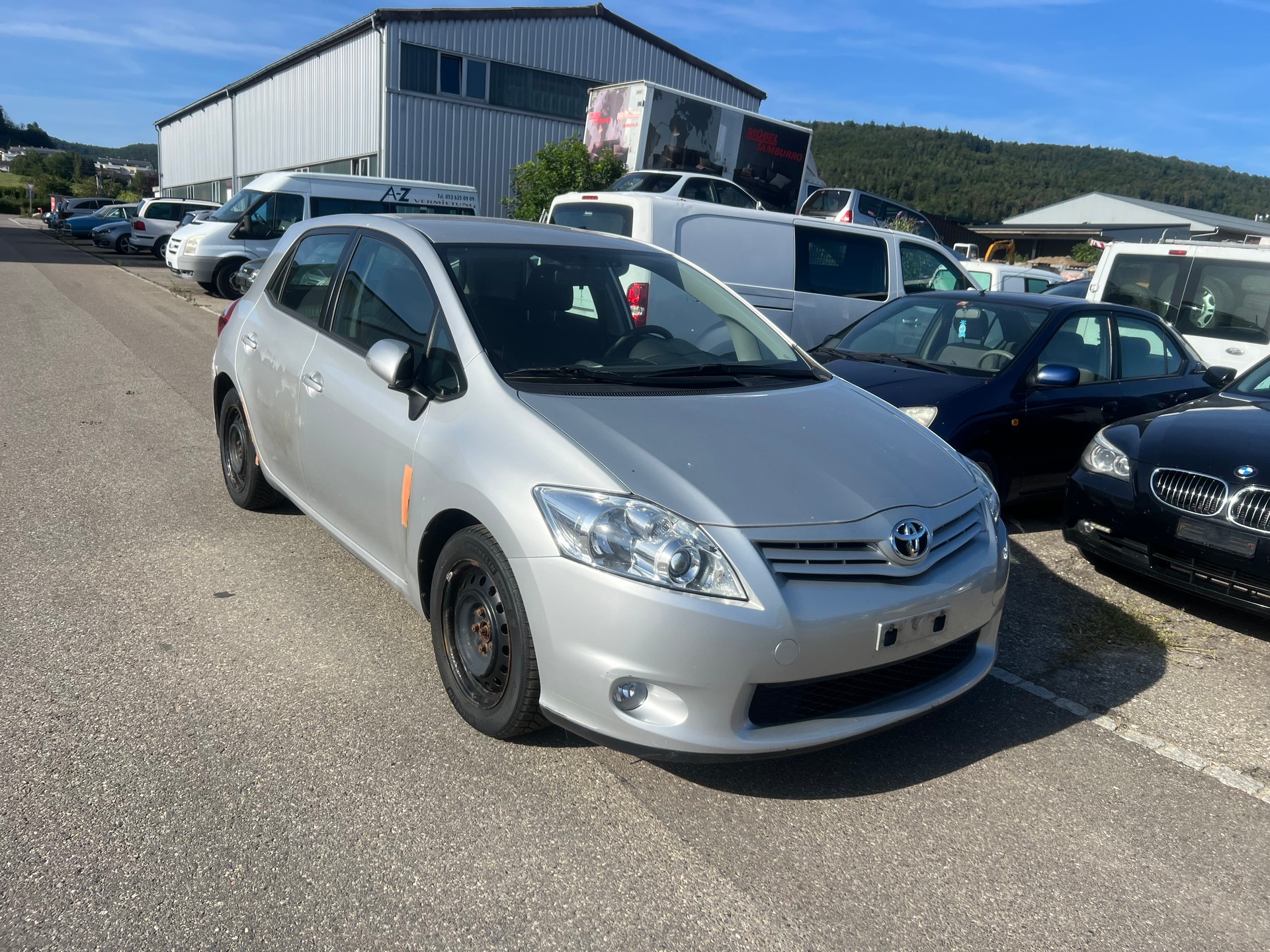 TOYOTA Auris 1.6 Linea Sol-image-0