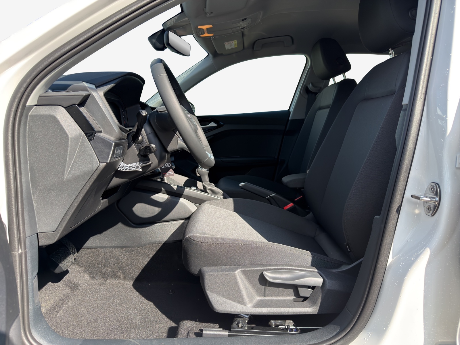 AUDI A1 Sportback 30 TFSI Attraction S-tronic-image-7