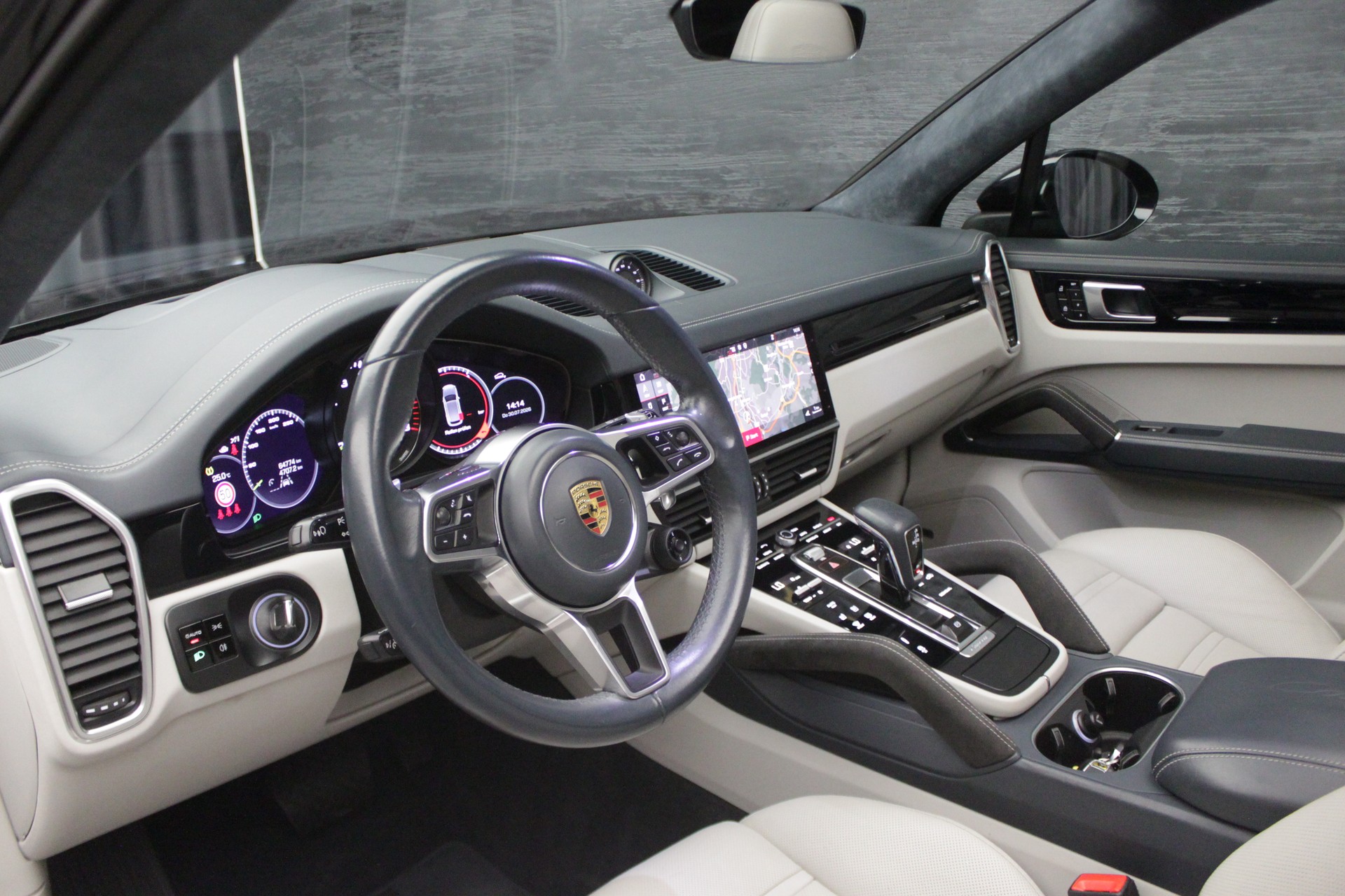 PORSCHE Cayenne E-Hybrid-image-22