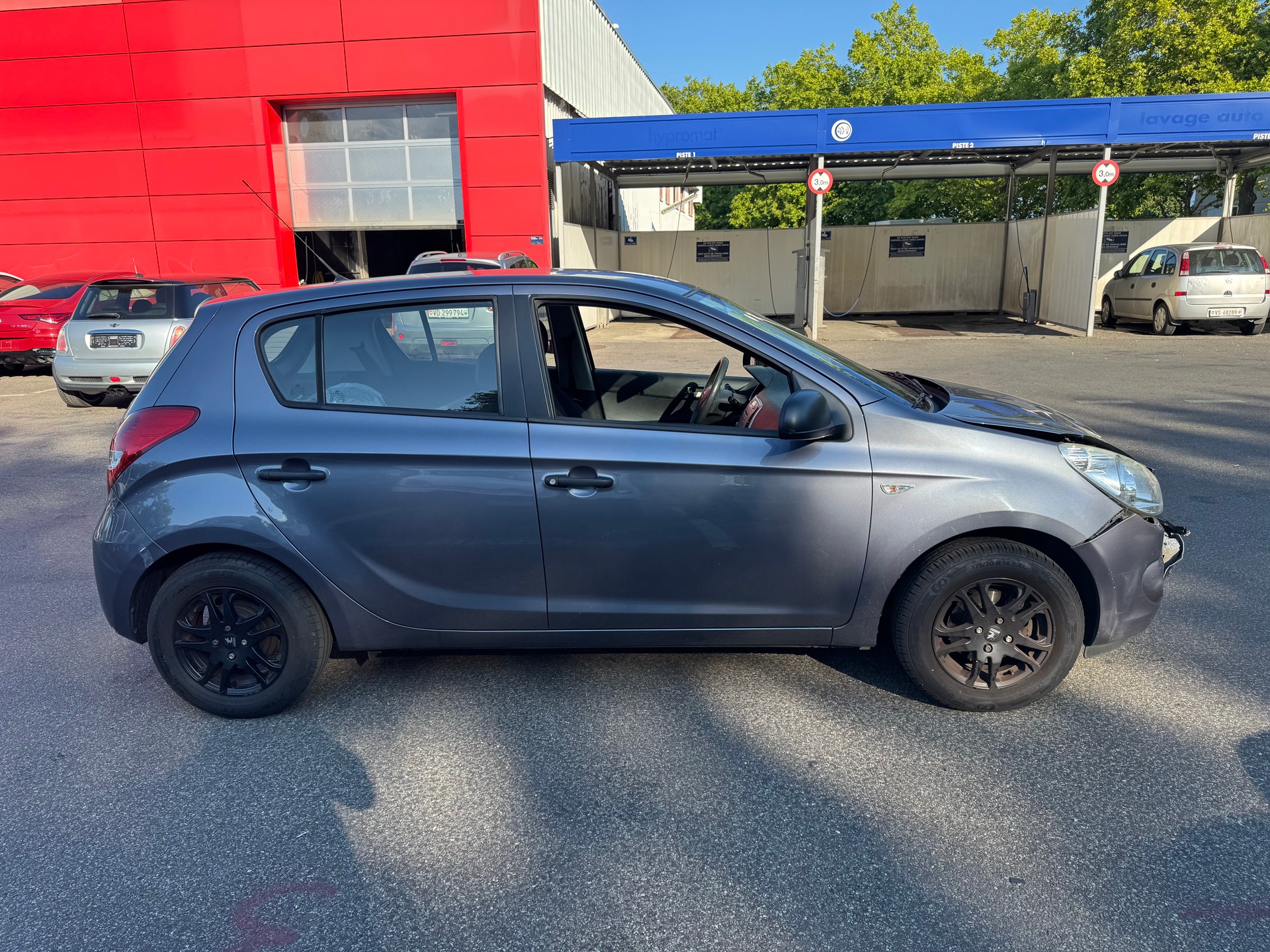 HYUNDAI i20 1.2 Comfort-image-9