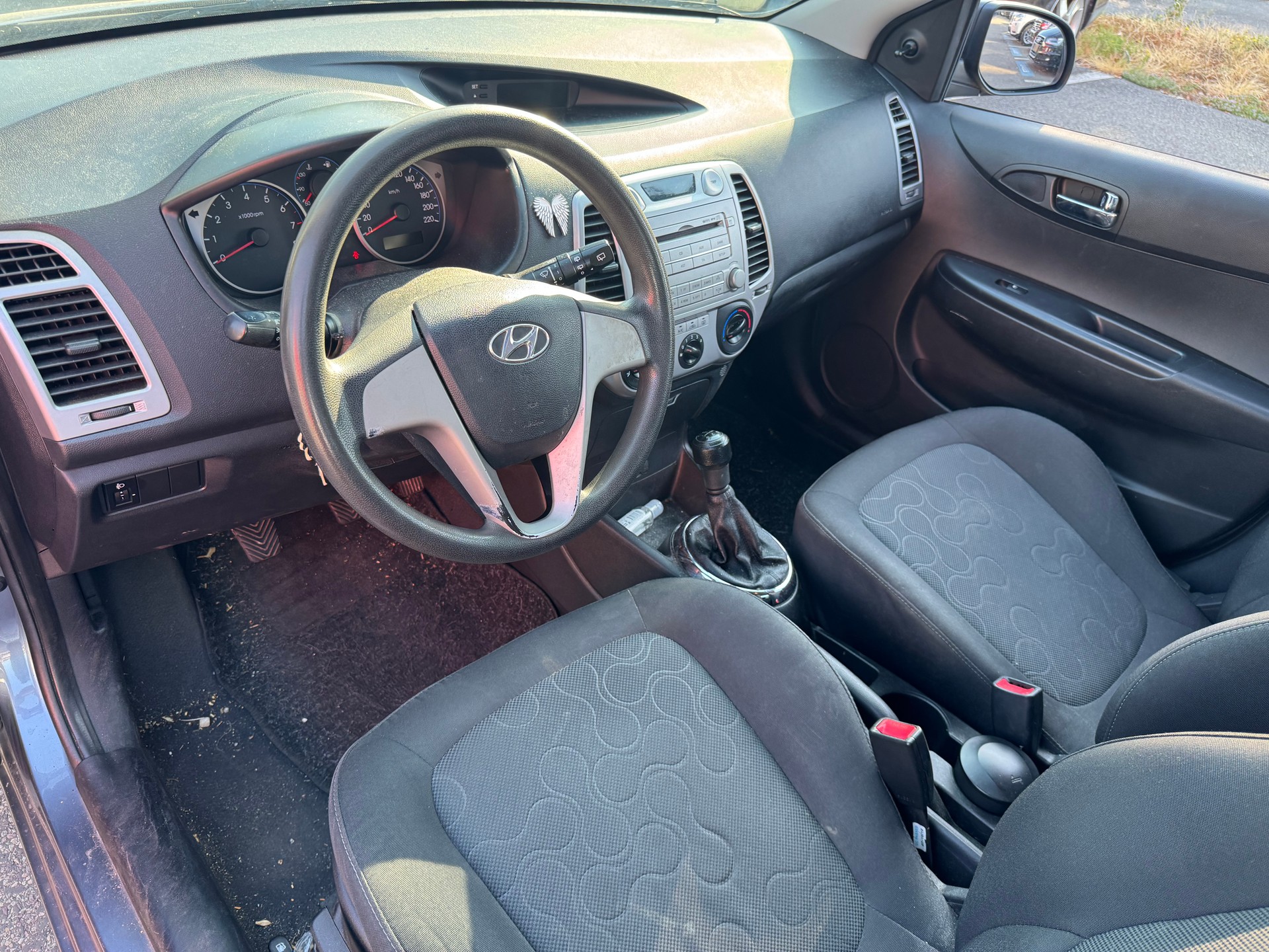 HYUNDAI i20 1.2 Comfort-image-13