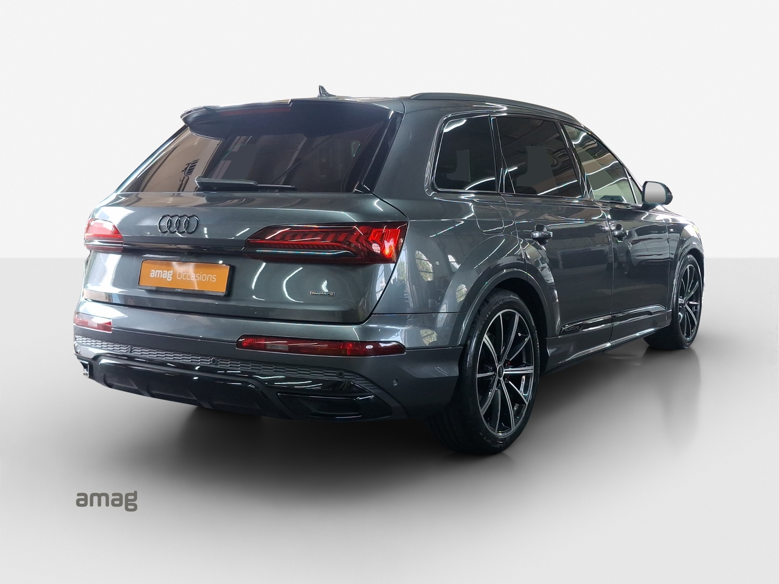 AUDI Q7 60 TFSI e quattro PHEV S line tiptronic-image-4