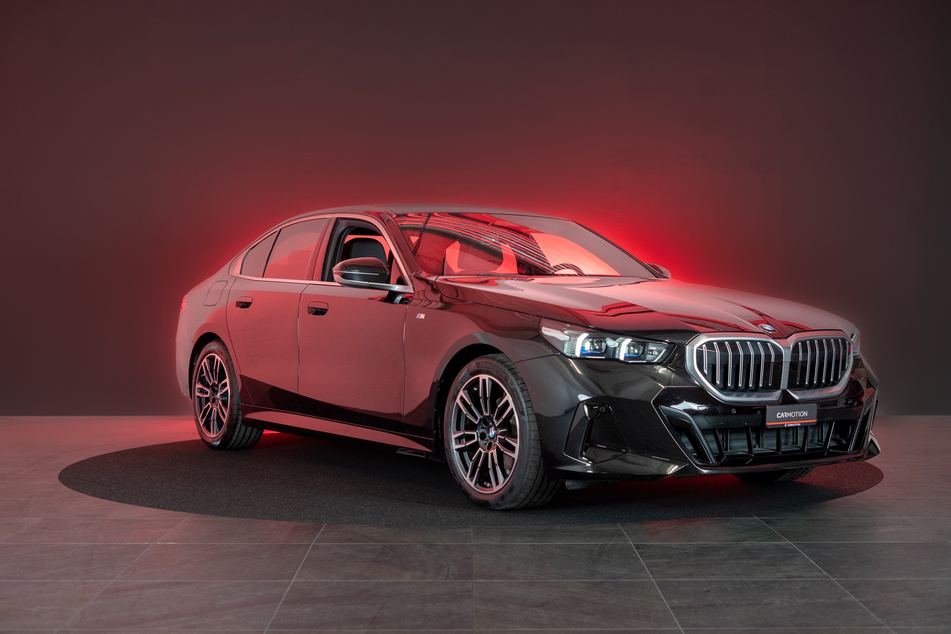 BMW 520i M Sport / Iconic Glow / Rückfahrkamera / el.Sitze-image-2
