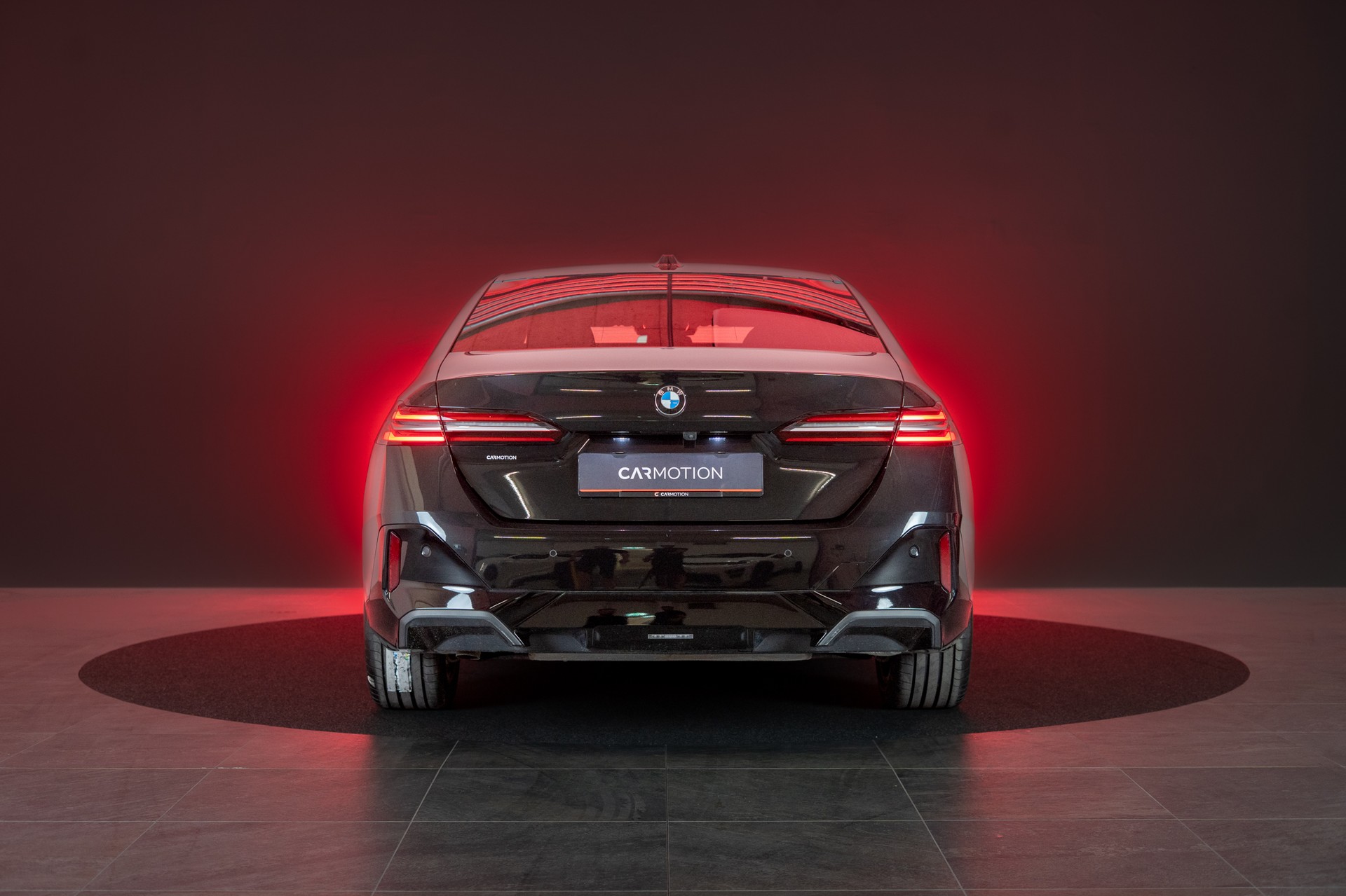 BMW 520i M Sport / Iconic Glow / Rückfahrkamera / el.Sitze-image-4