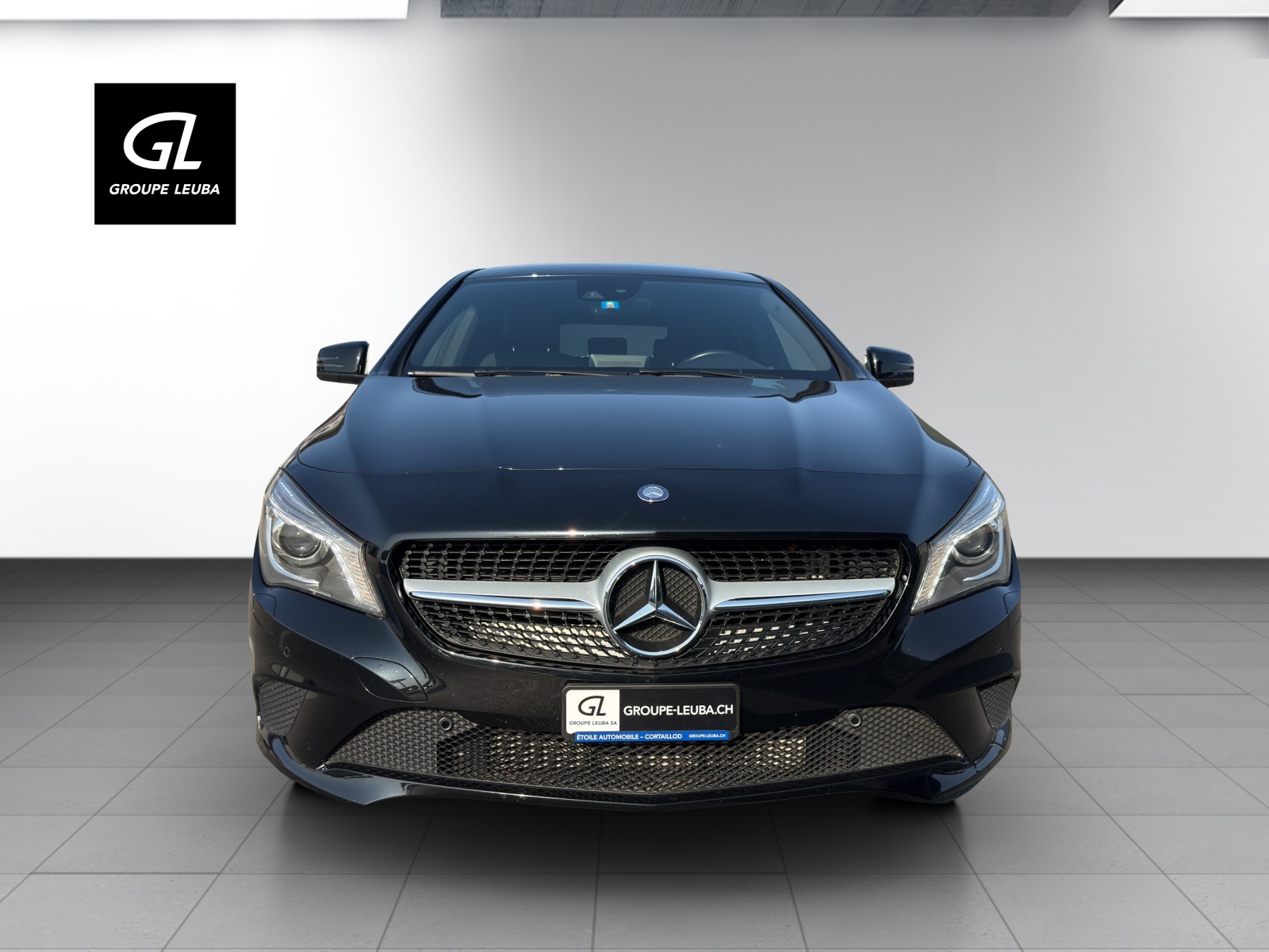 MERCEDES-BENZ CLA 180 Urban-image-2