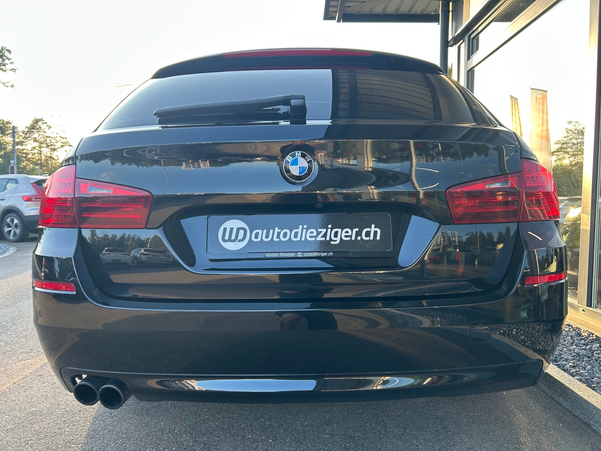 BMW 528i Touring xDrive Steptronic-image-6