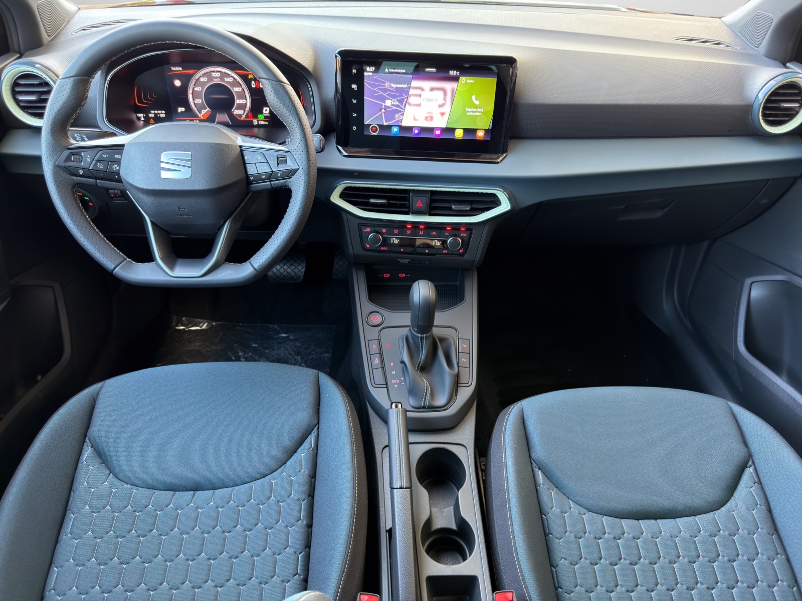 SEAT Arona 1.0 TSI 115 Style DSG-image-10