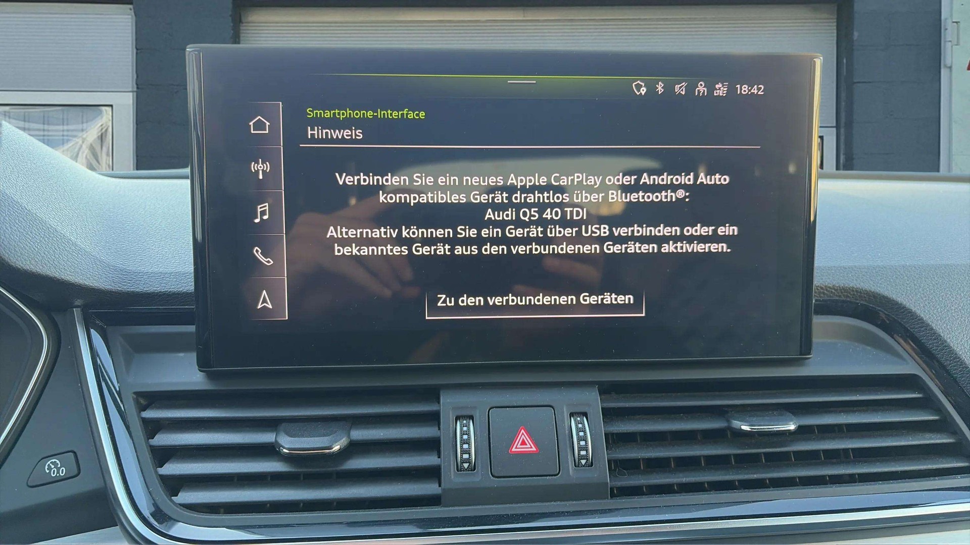 AUDI Q5 40 TDI Black Edition quattro S-tronic S line mit Werksgarantie & AHK + B&O Soundsystem-image-18