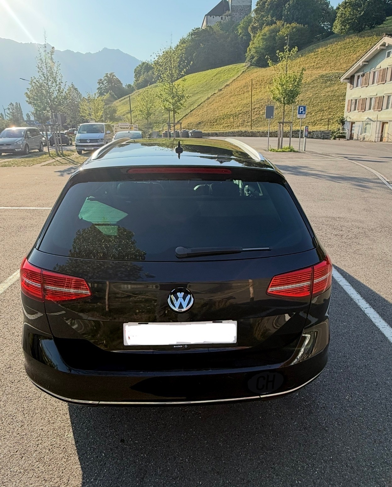 VW Passat Variant 2.0 TDI SCR BMT Highline 4Motion-image-4