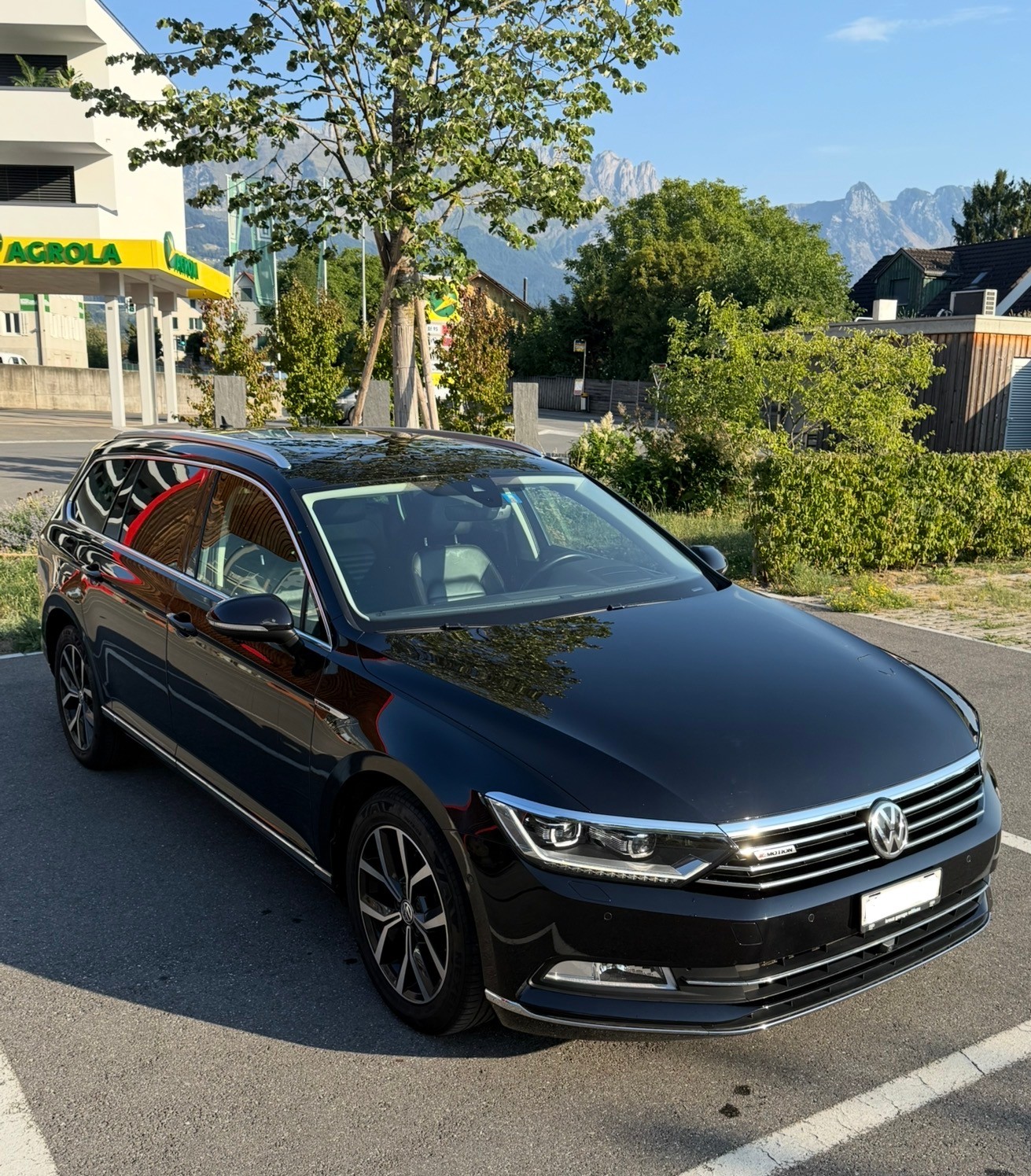 VW Passat Variant 2.0 TDI SCR BMT Highline 4Motion-image-1
