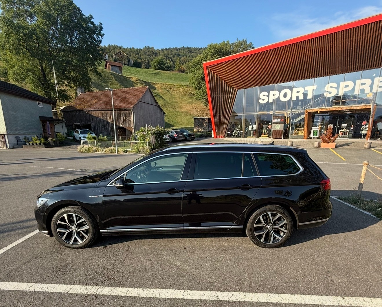 VW Passat Variant 2.0 TDI SCR BMT Highline 4Motion-image-6