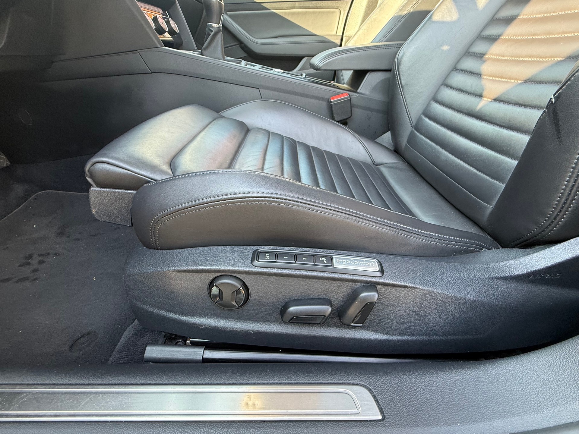 VW Passat Variant 2.0 TDI SCR BMT Highline 4Motion-image-9