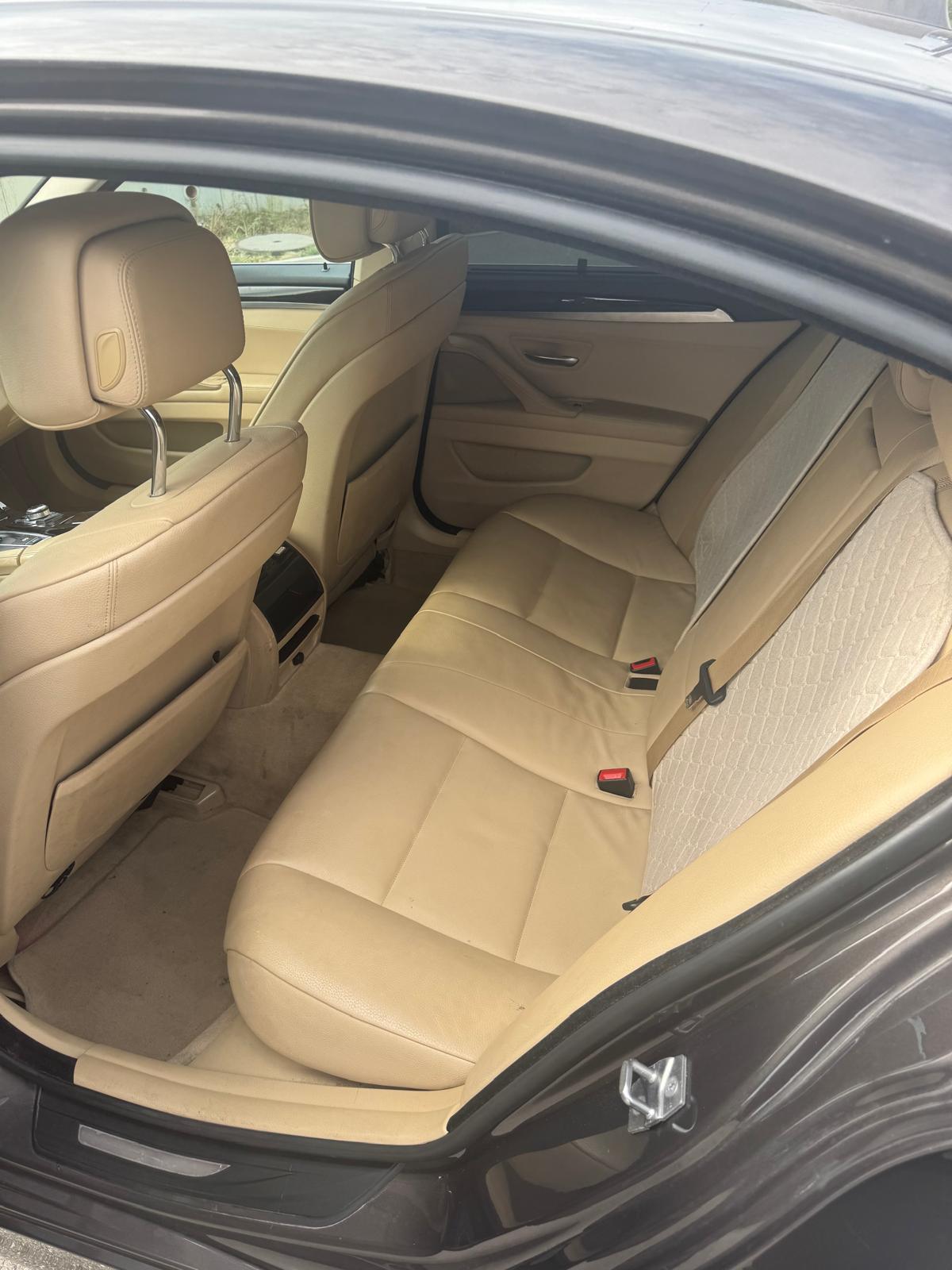 BMW 528i Steptronic-image-13
