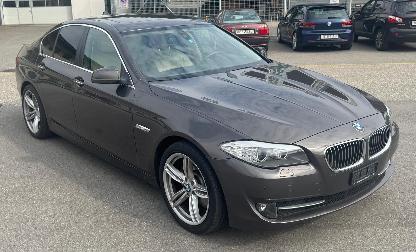 BMW 528i Steptronic-image-1