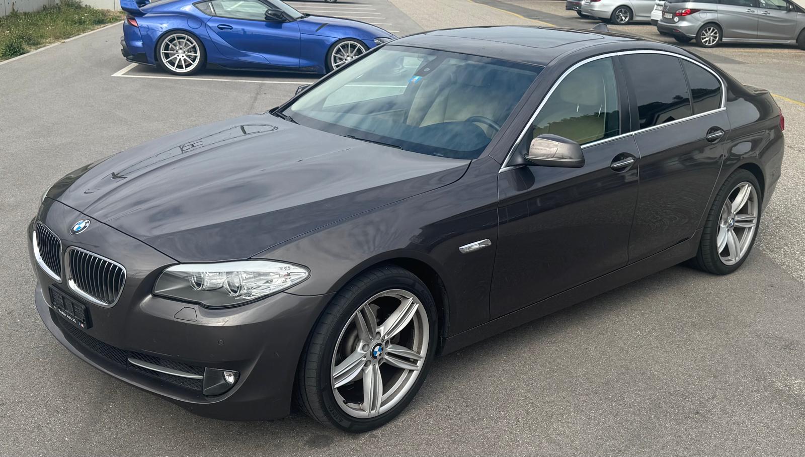 BMW 528i Steptronic-image-3