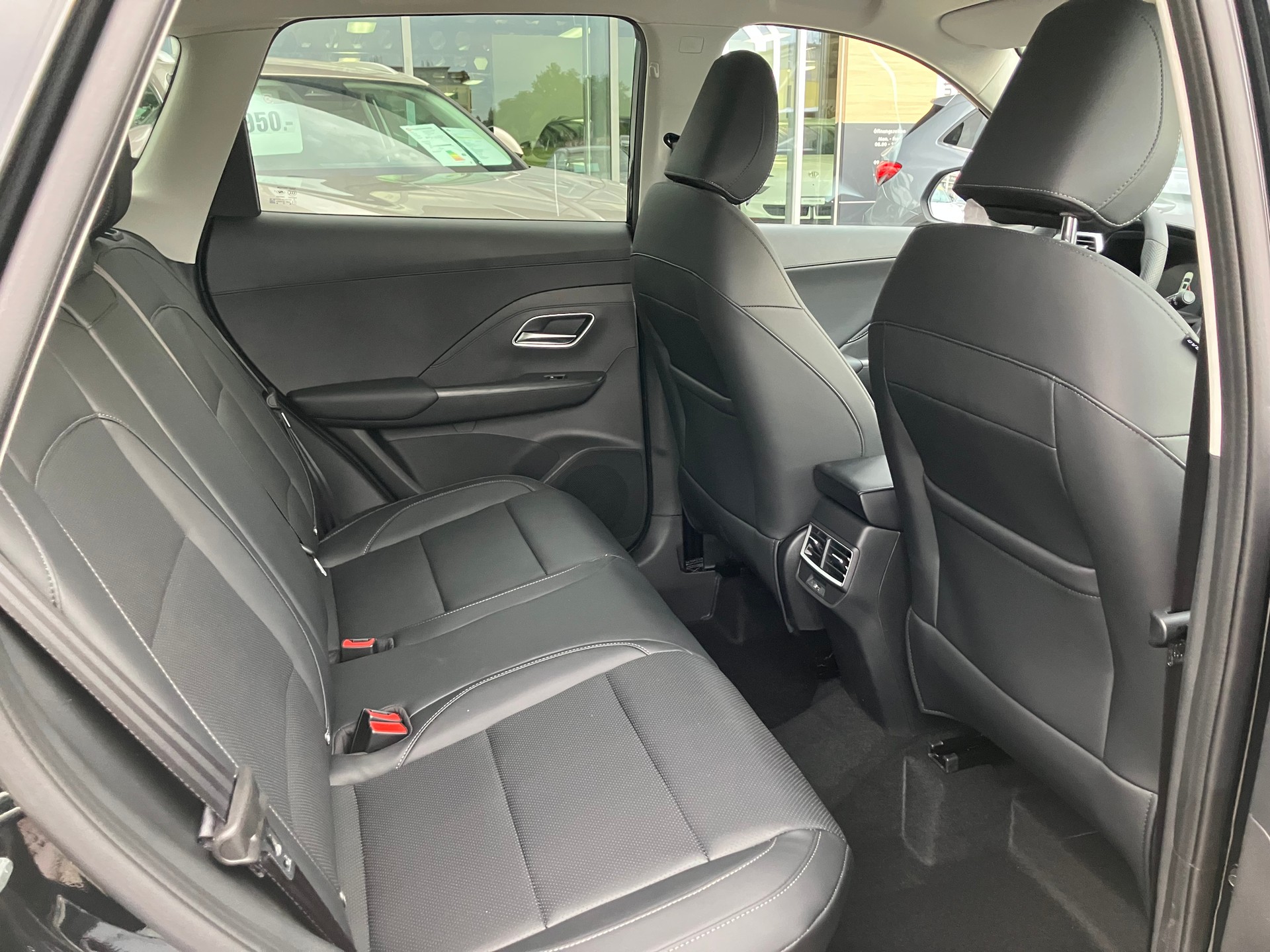 MG ZS 1.5 Hybrid+ Luxury-image-7