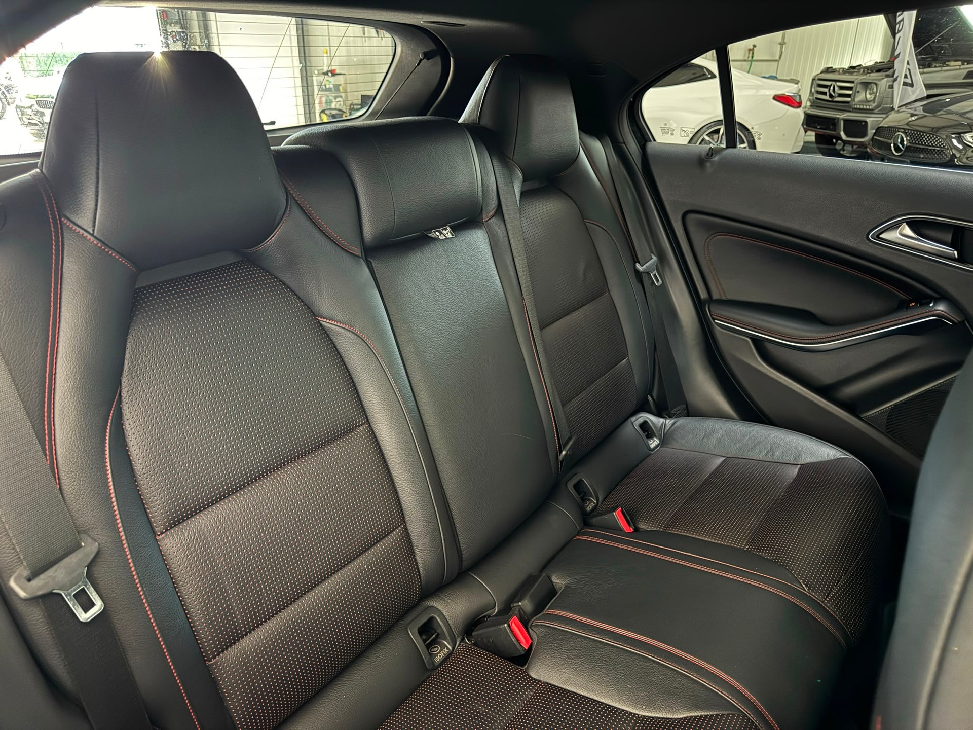 MERCEDES-BENZ A 200 CDI AMG Line-image-10