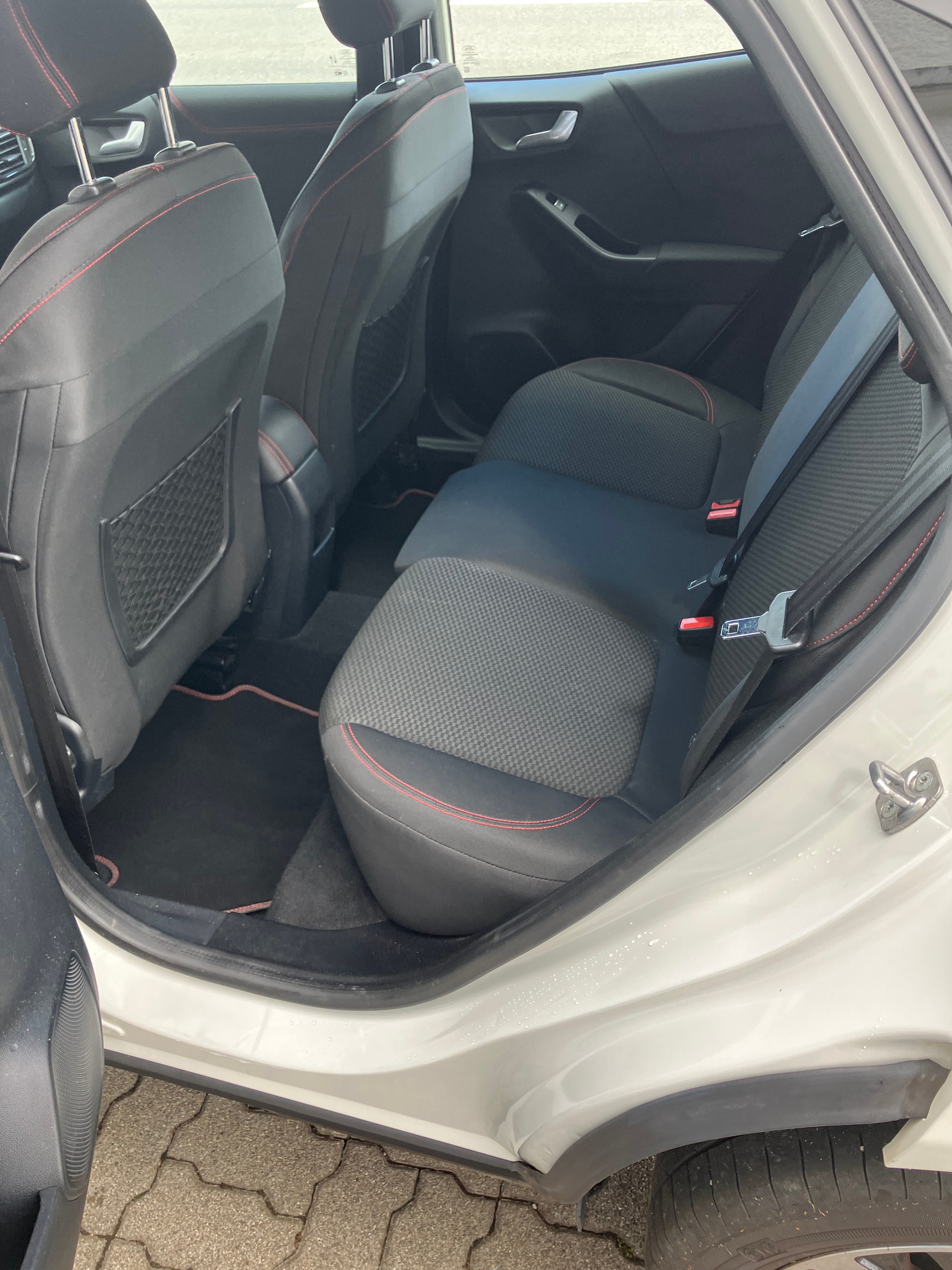 FORD Puma 1.0 MHEV ST-Line X-image-5