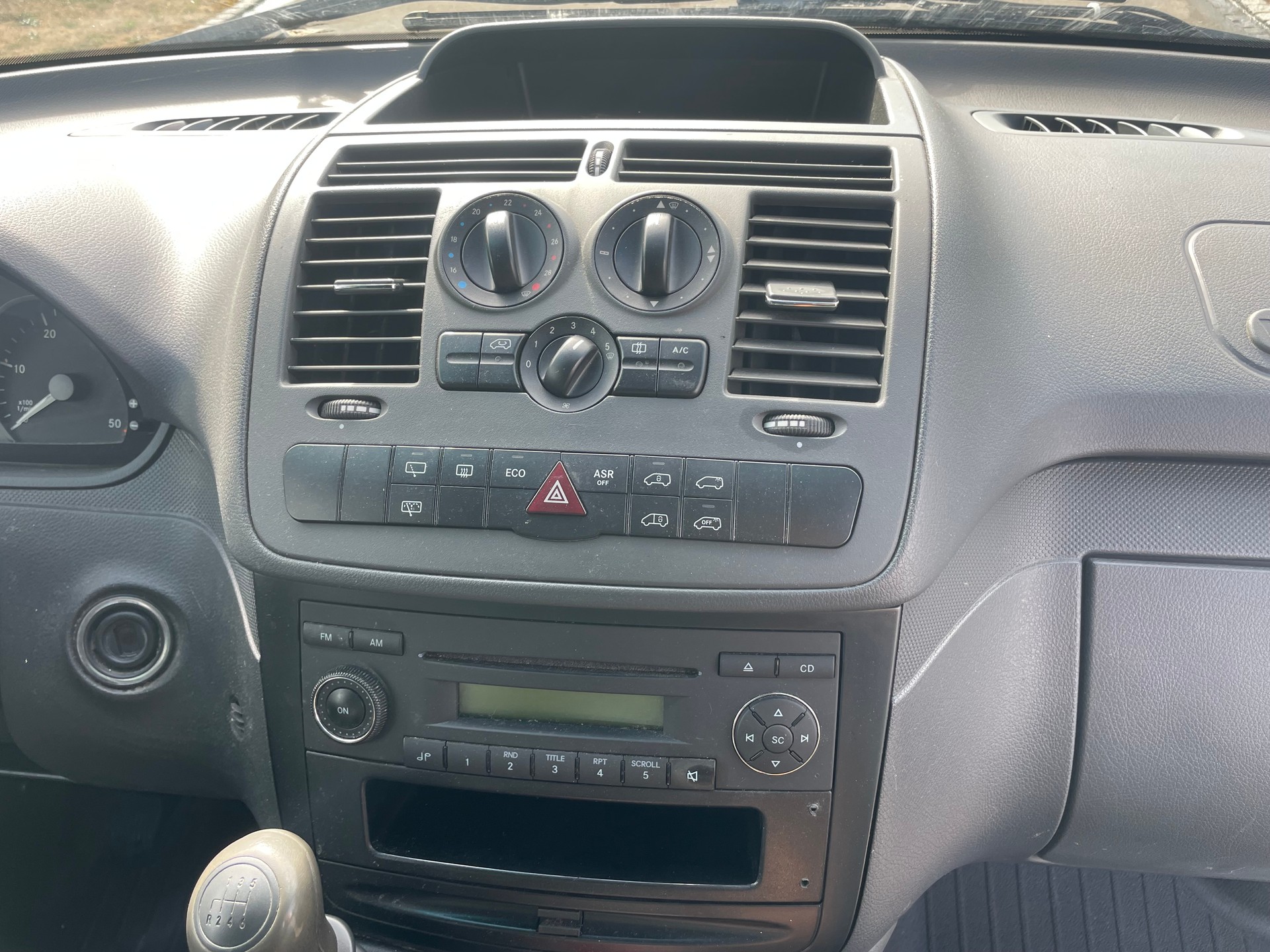 MERCEDES-BENZ Vito 110 CDI Blue Efficiency-image-8