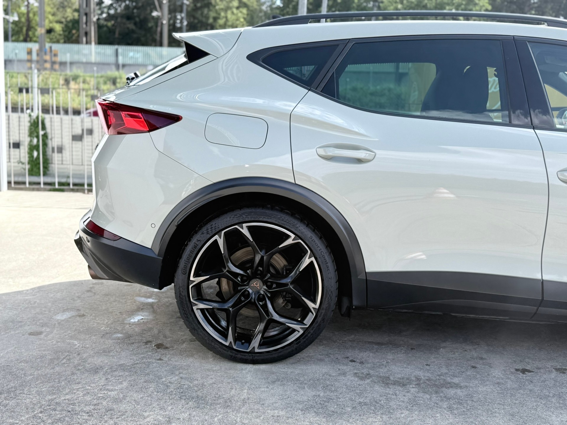 CUPRA Formentor 2.5TSI VZ5 Taiga Grey 4Drive DSG-image-4