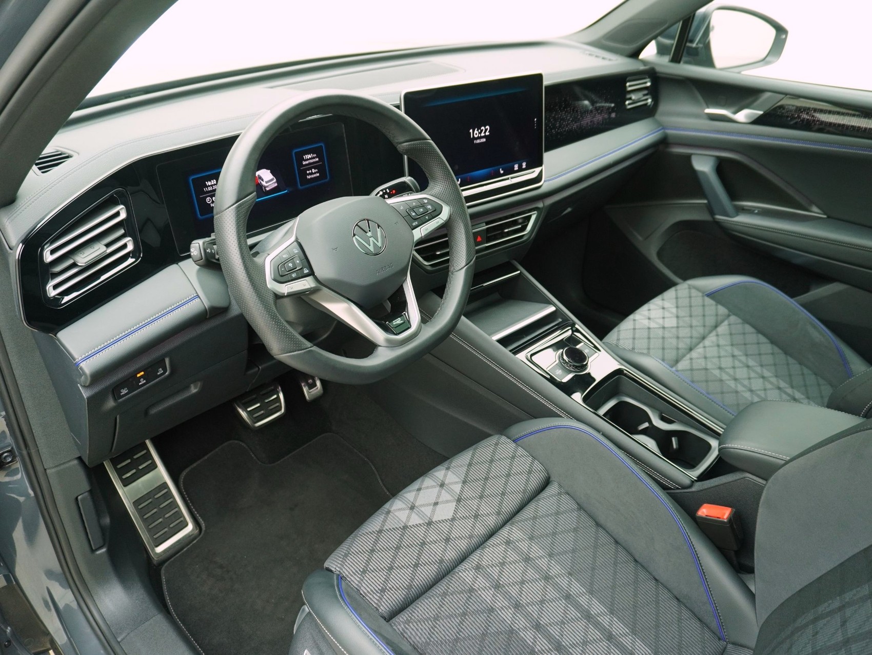 VW Tiguan 2.0 TSI DSG R-Line 4Motion-image-9