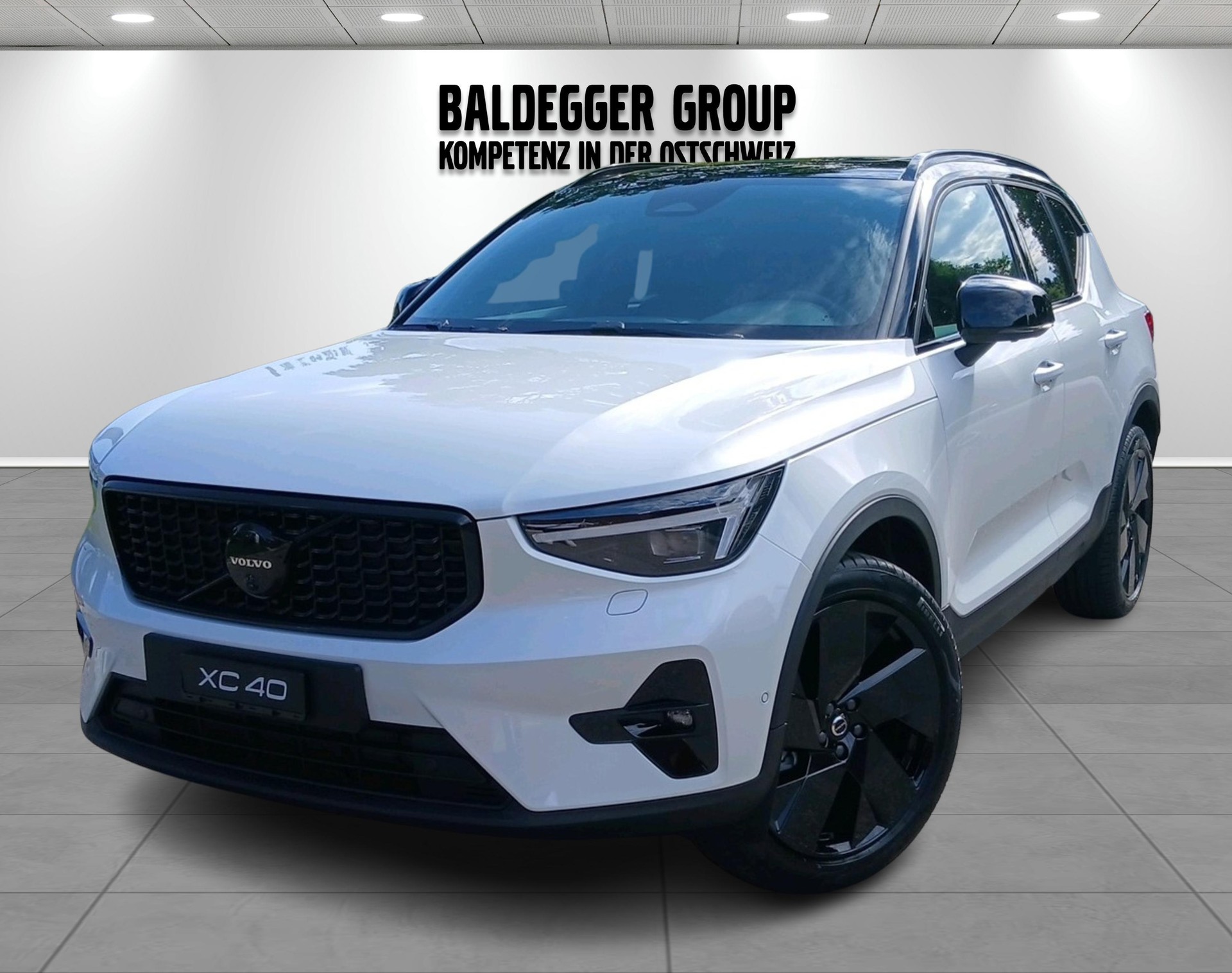 VOLVO XC40 2.0 B4 MH Black Edition-image-6