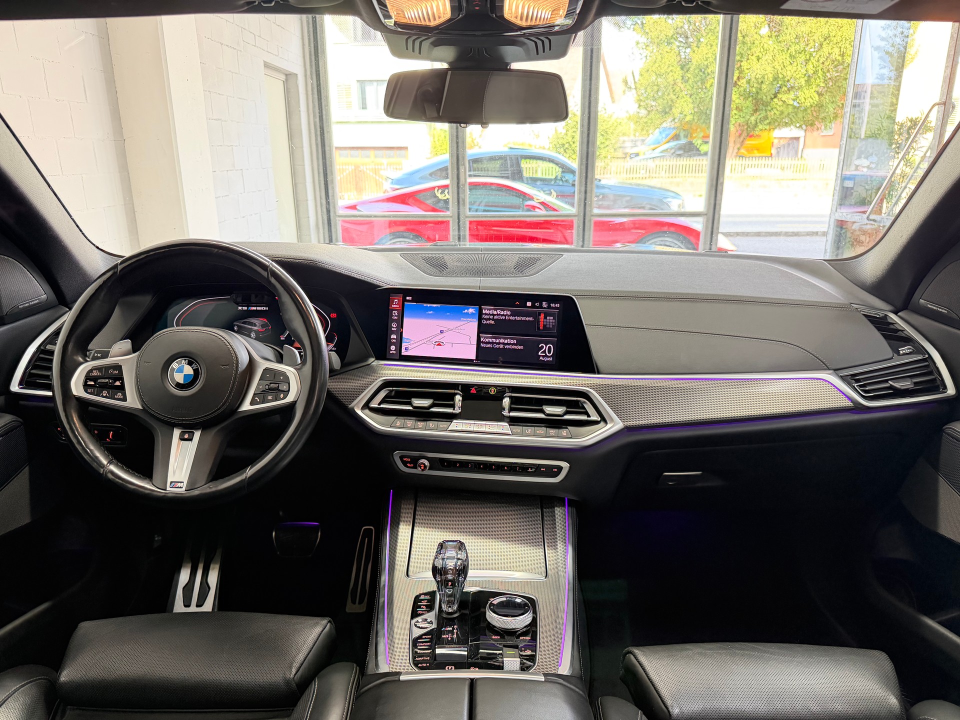 BMW X5 xDrive M50i Steptronic-image-8
