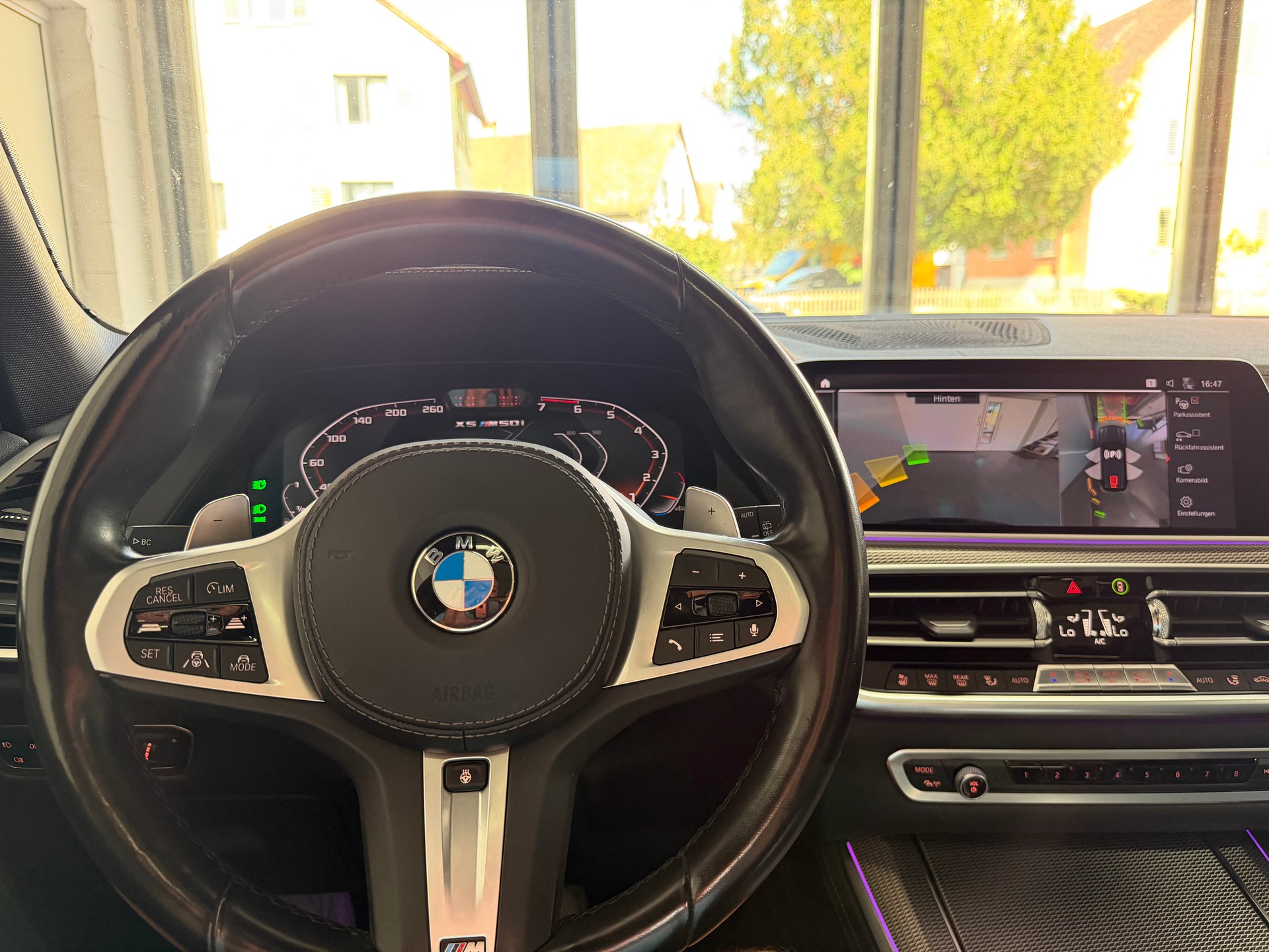 BMW X5 xDrive M50i Steptronic-image-9