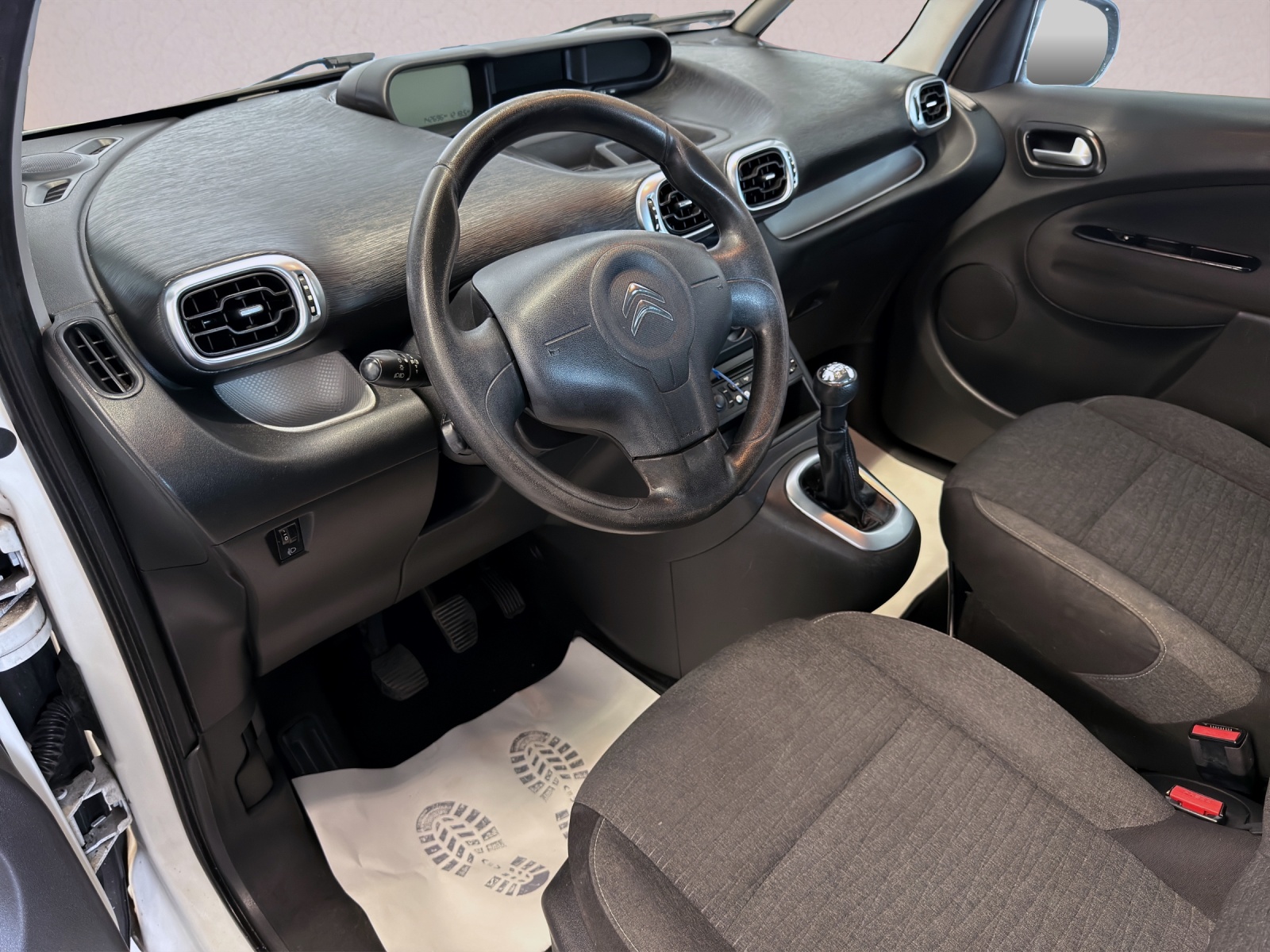 CITROEN C3 Picasso 1.2 Pure Tech Séduction-image-8