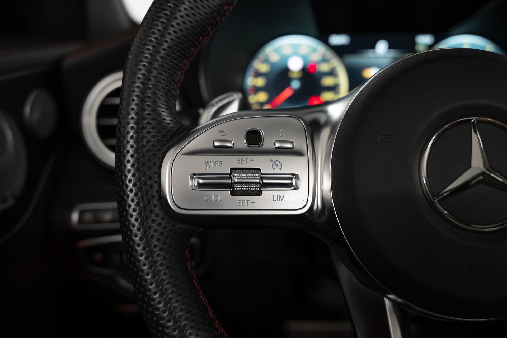 MERCEDES-BENZ C 43 AMG 4matic Cabriolet-image-16