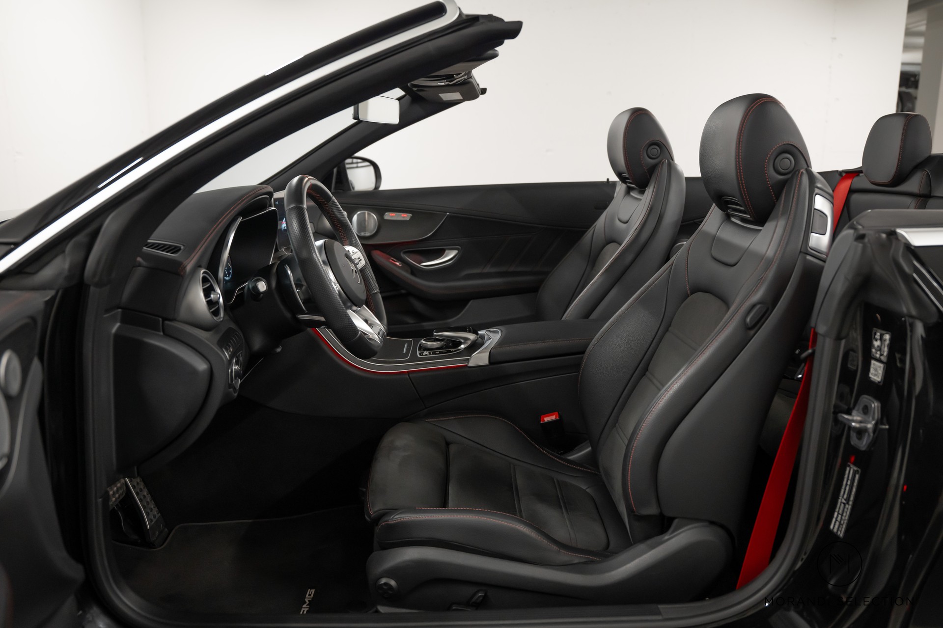 MERCEDES-BENZ C 43 AMG 4matic Cabriolet-image-11