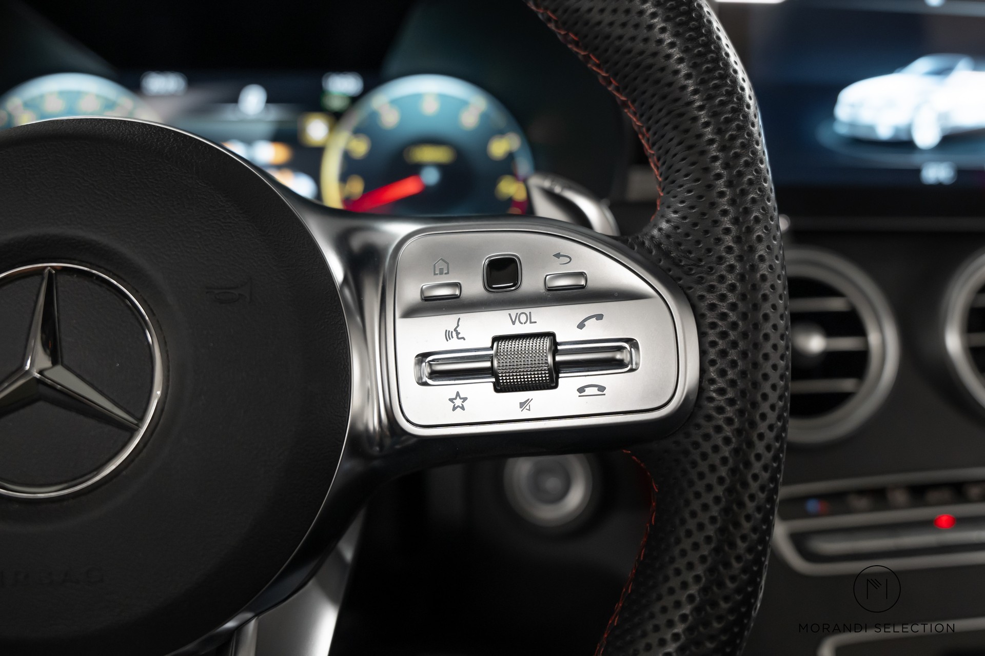 MERCEDES-BENZ C 43 AMG 4matic Cabriolet-image-17